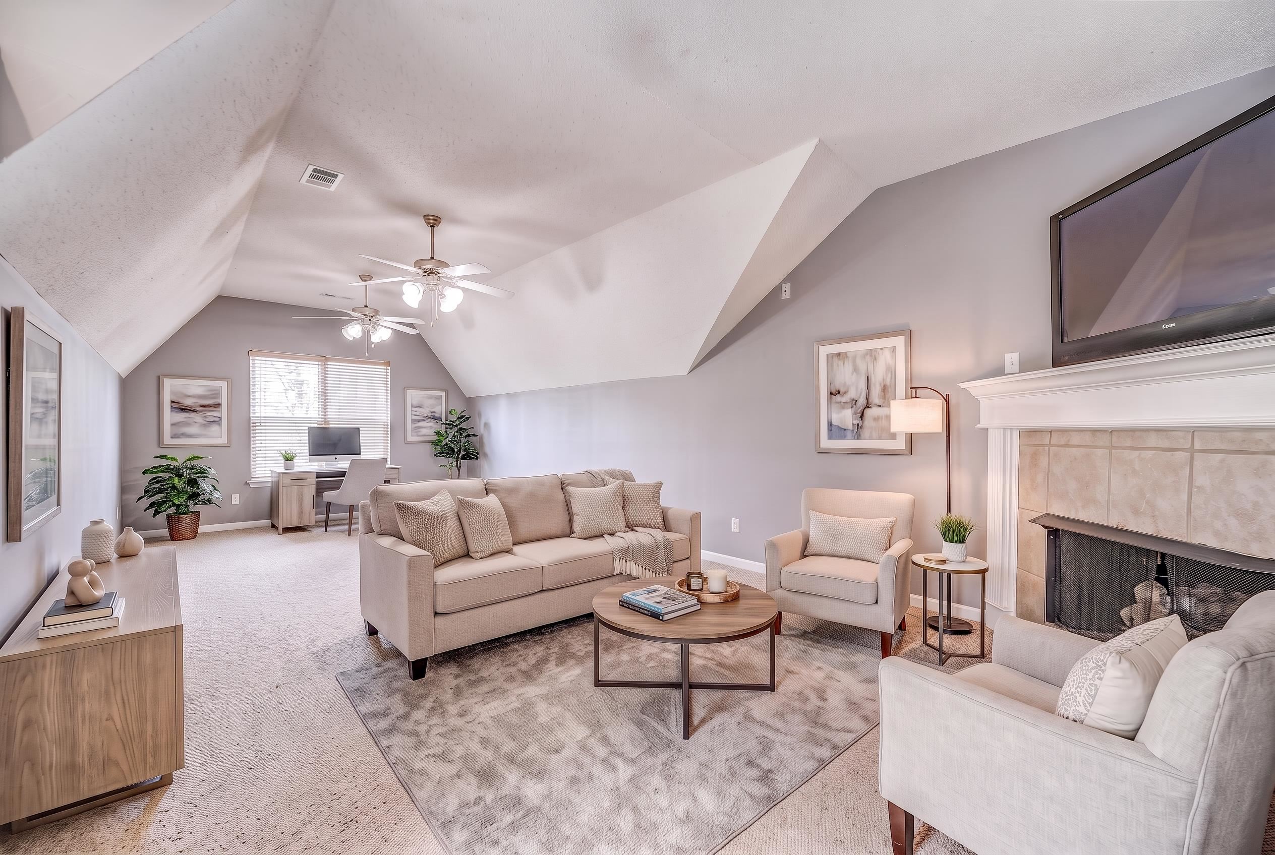 50 BREEZY MEADOWS CV