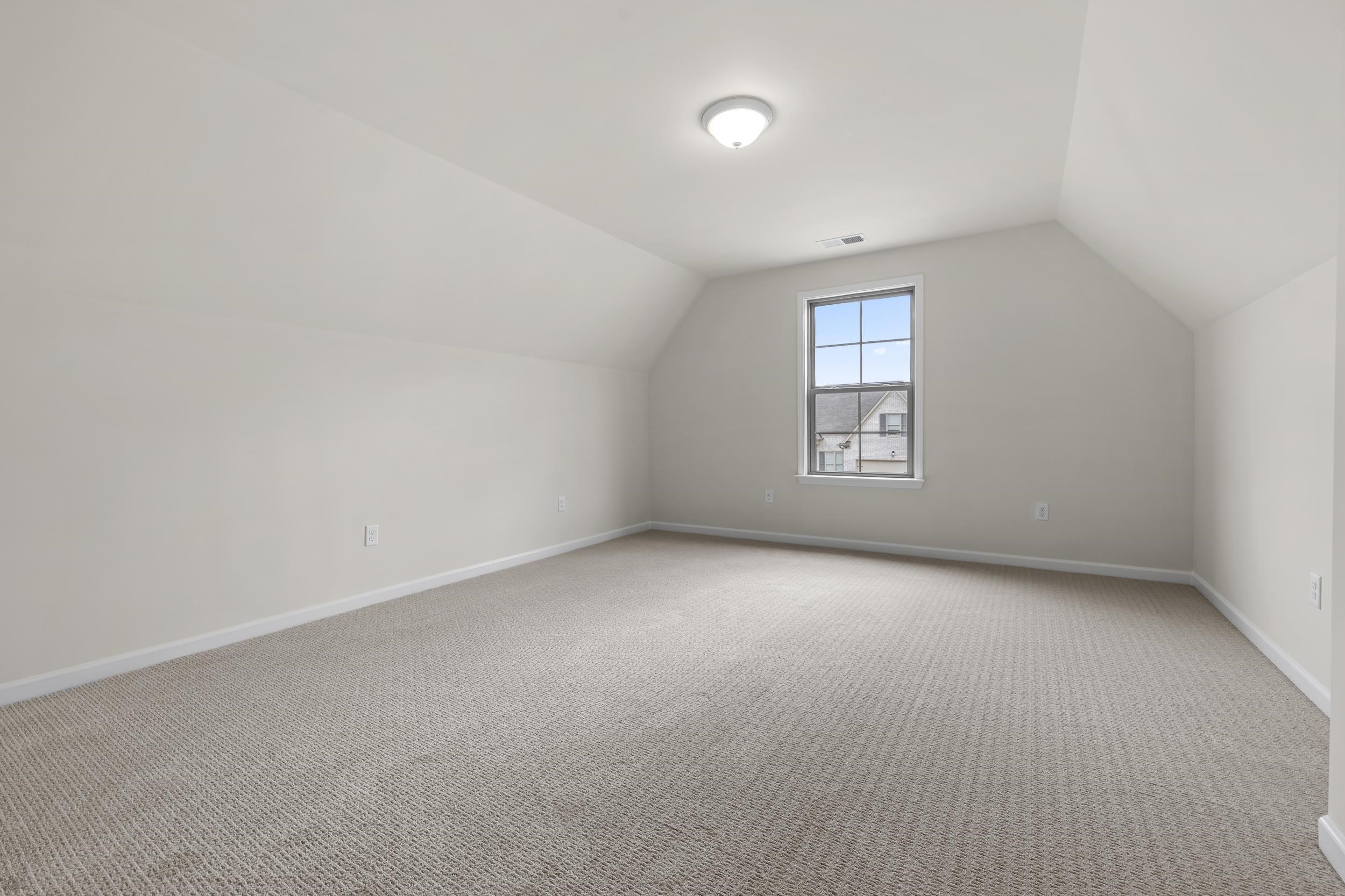 180 OAKLAND RIDGE CV