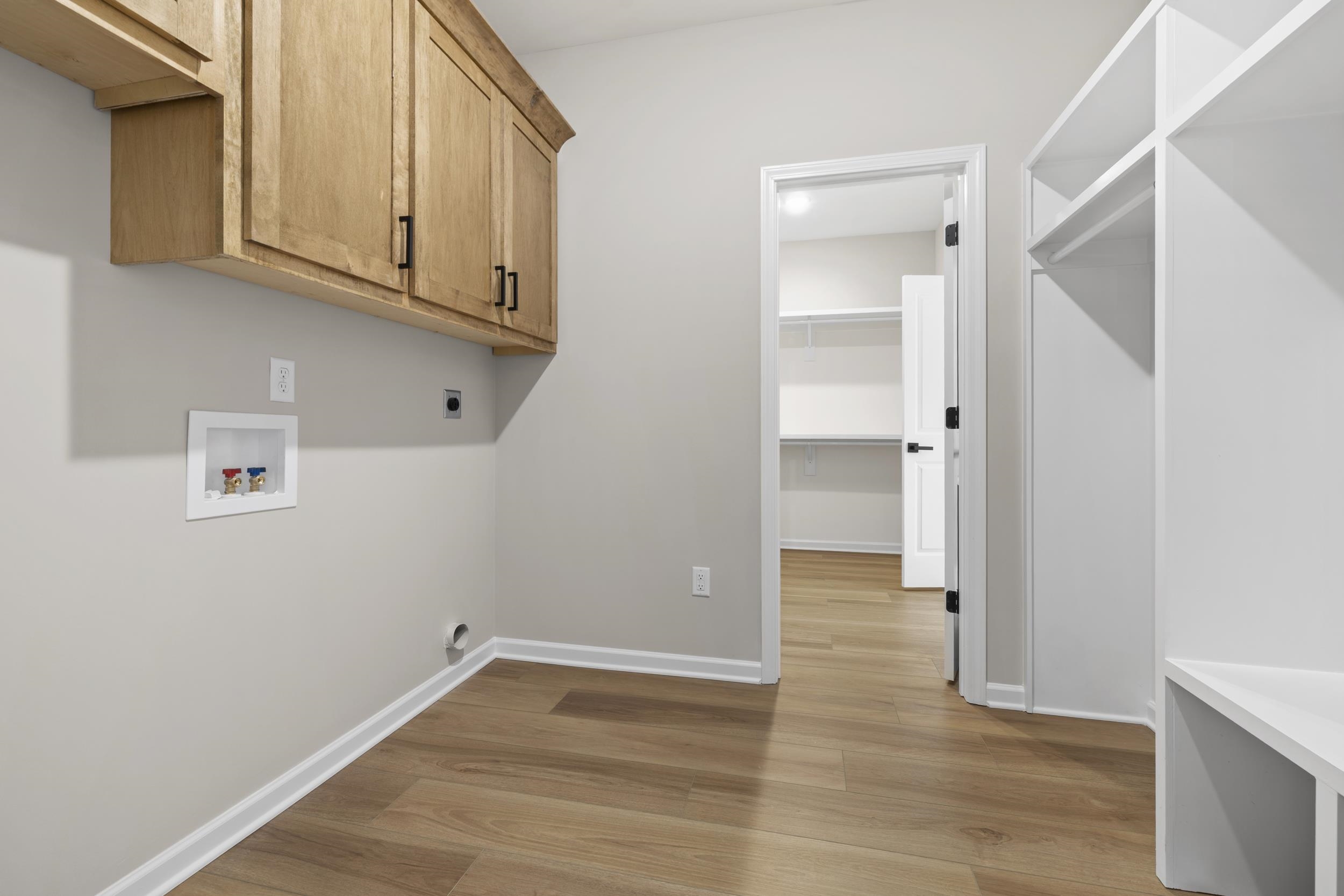 180 OAKLAND RIDGE CV