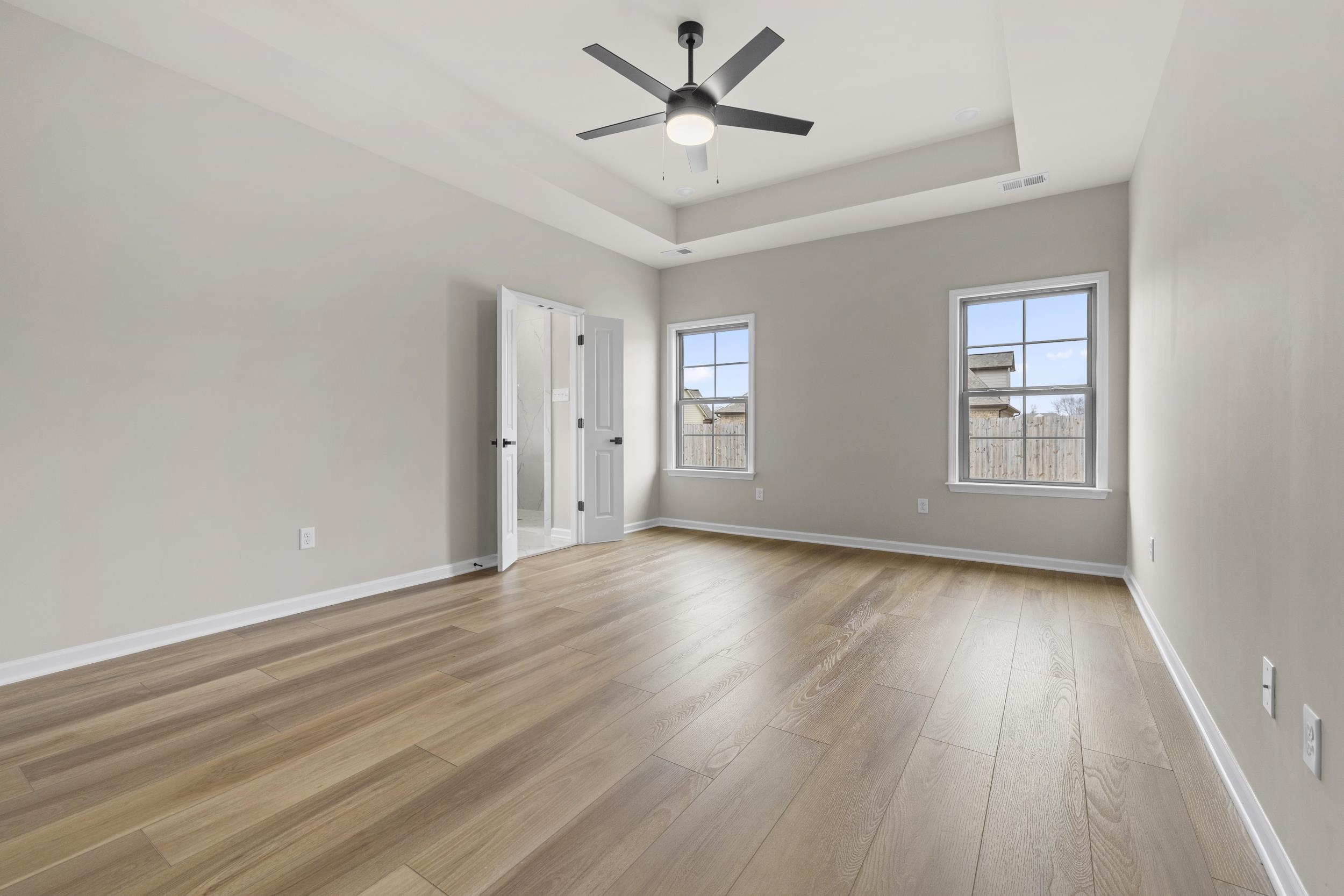 180 OAKLAND RIDGE CV