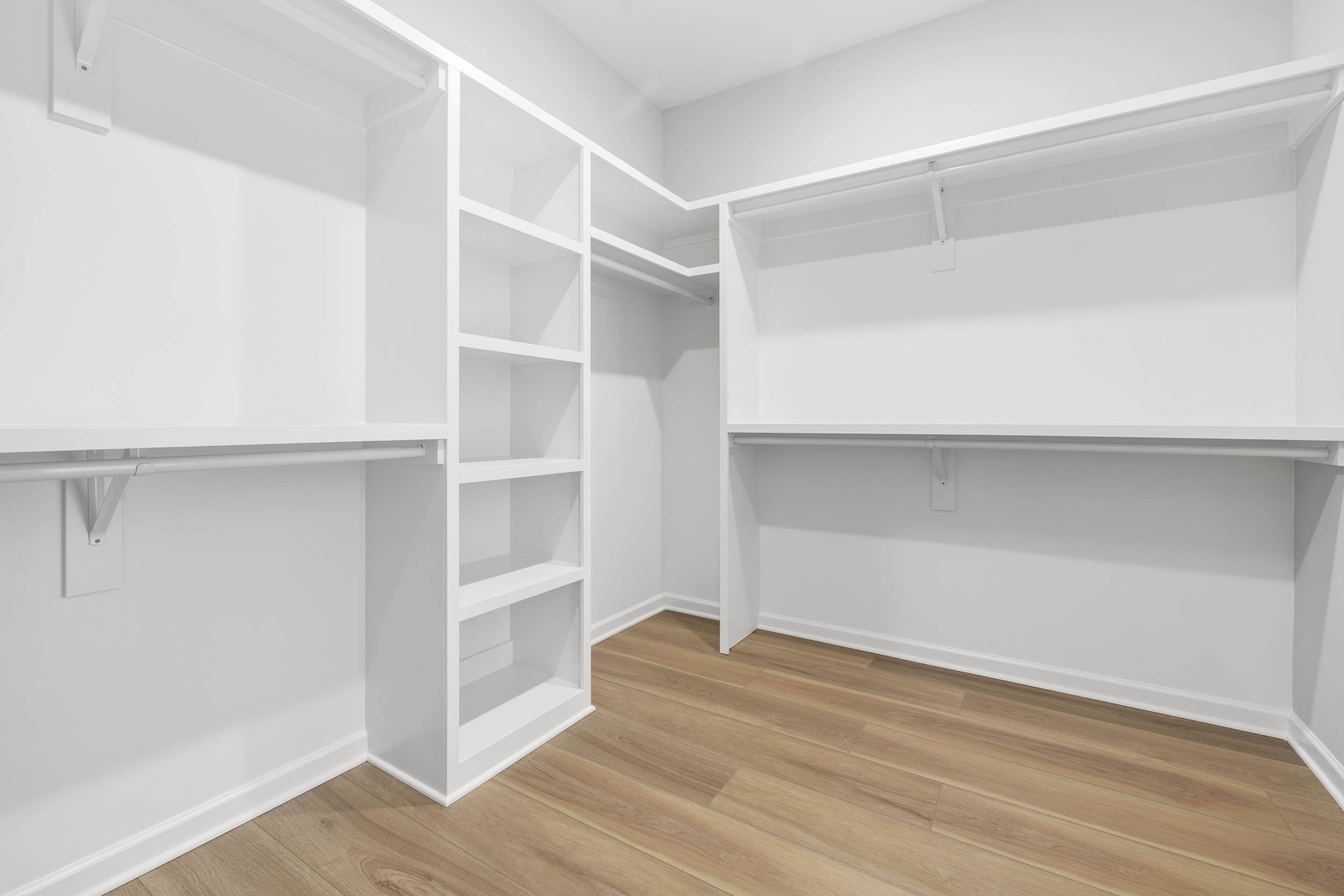 180 OAKLAND RIDGE CV