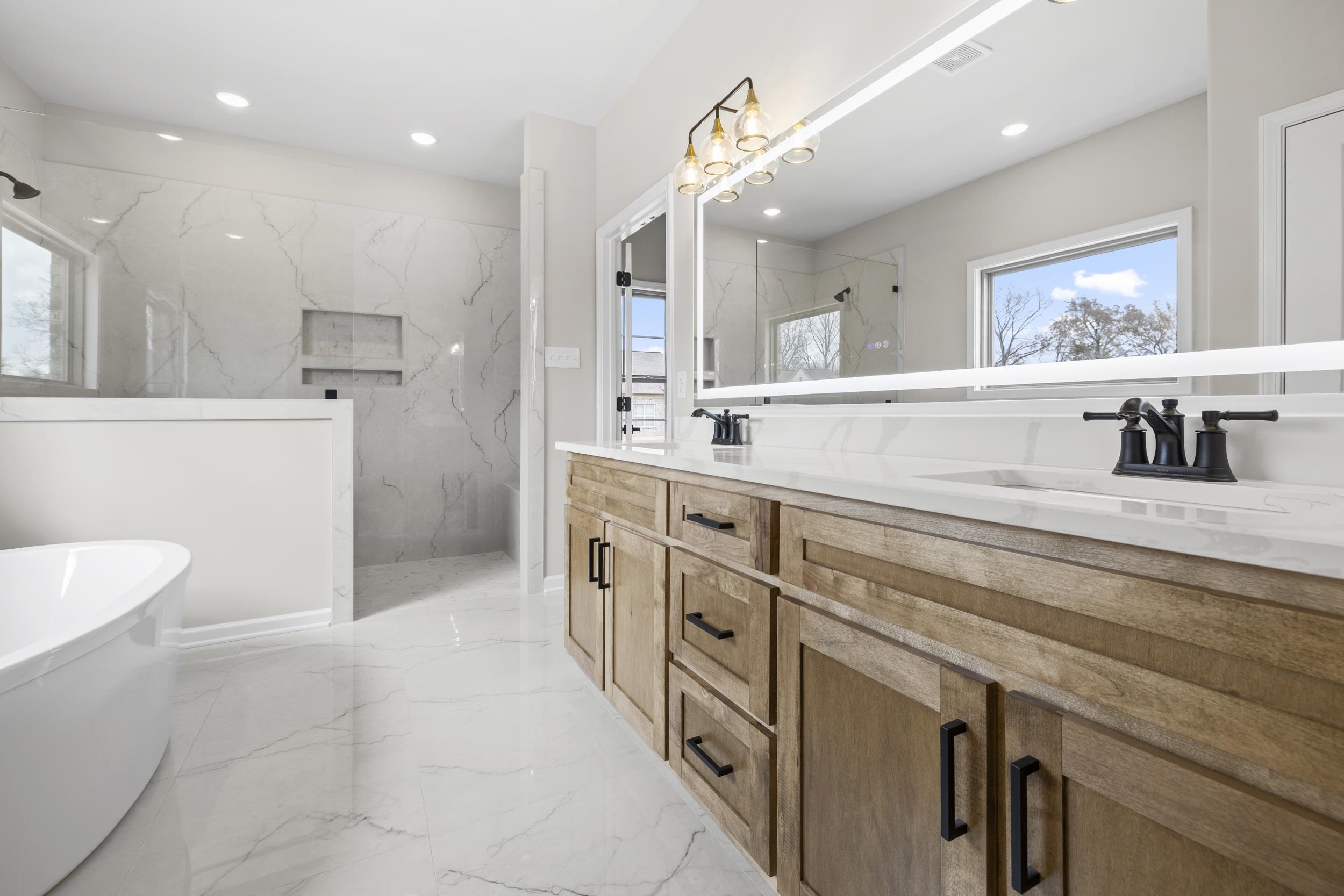 180 OAKLAND RIDGE CV