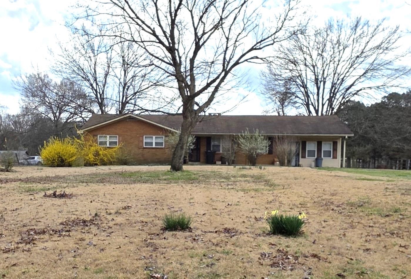 1669 RUSSELL BOND RD