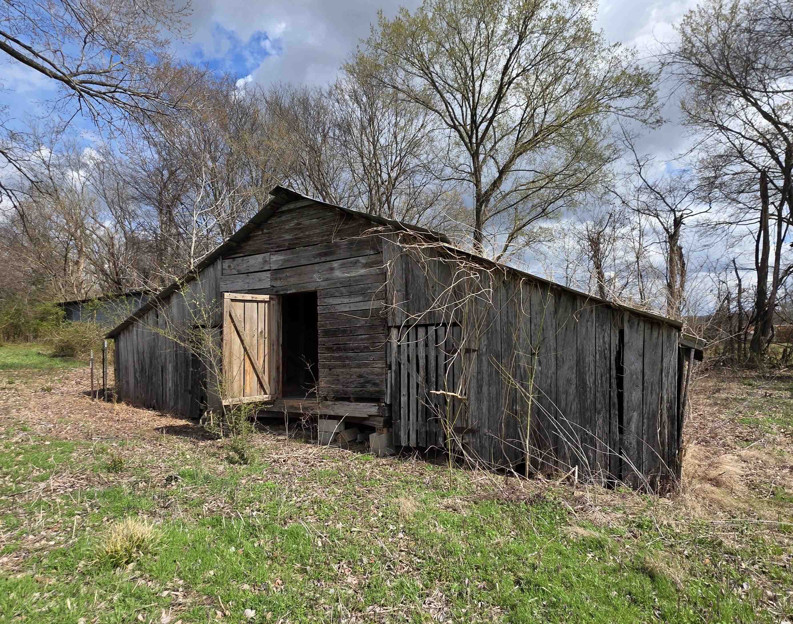 1669 RUSSELL BOND RD