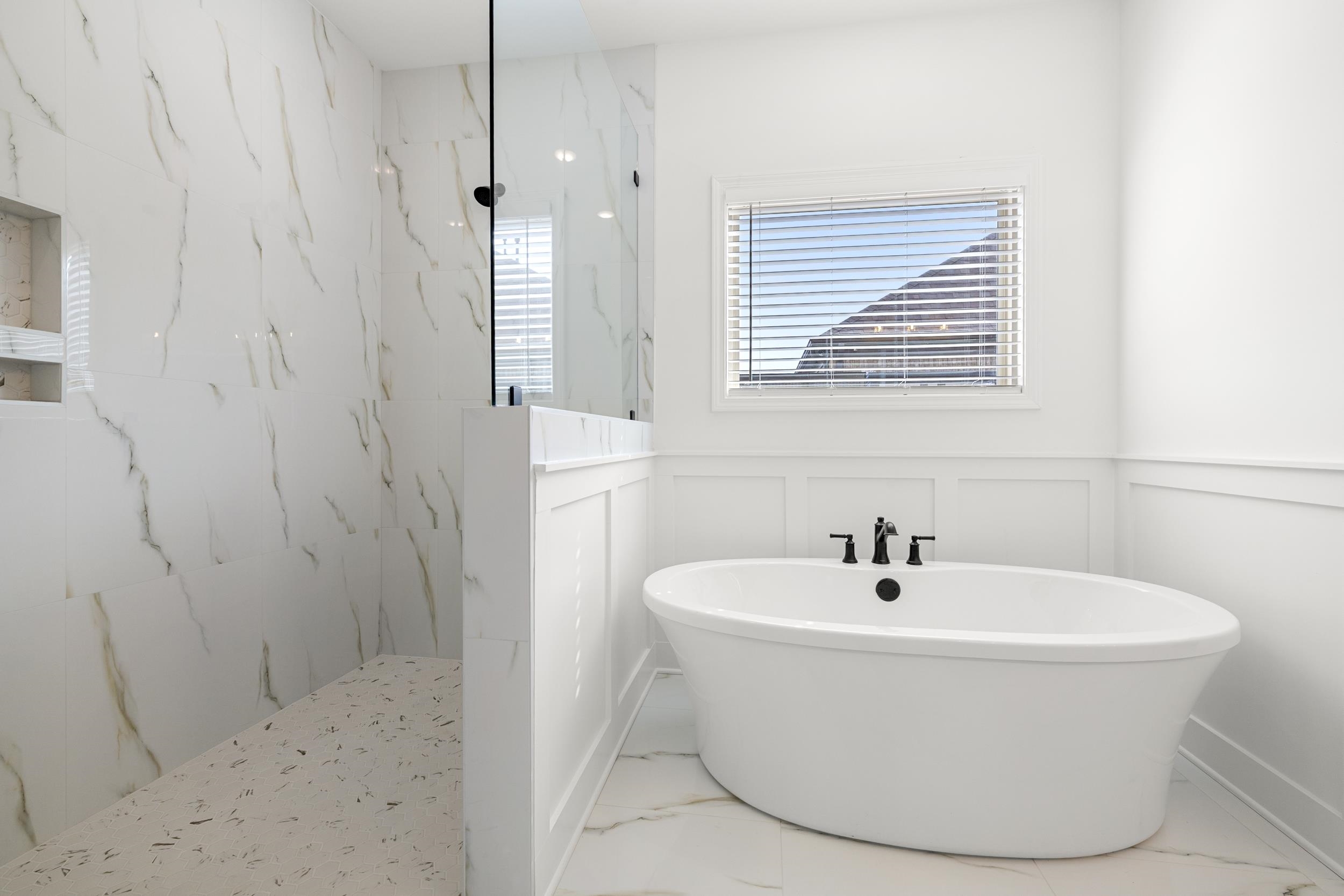 140 OAKLAND RIDGE CV