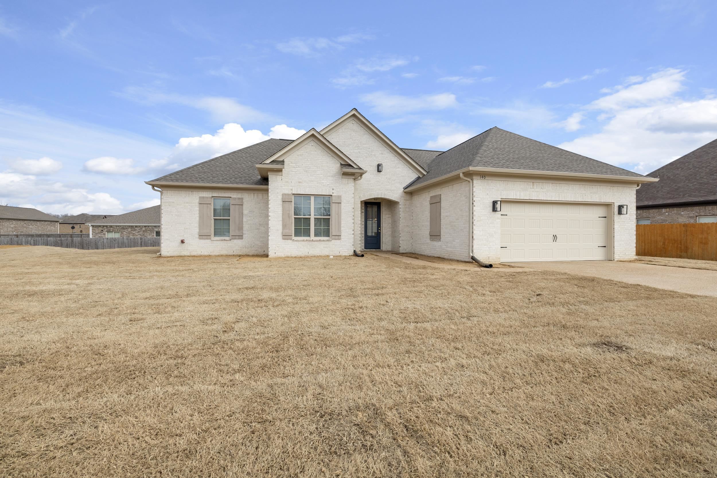 140 OAKLAND RIDGE CV