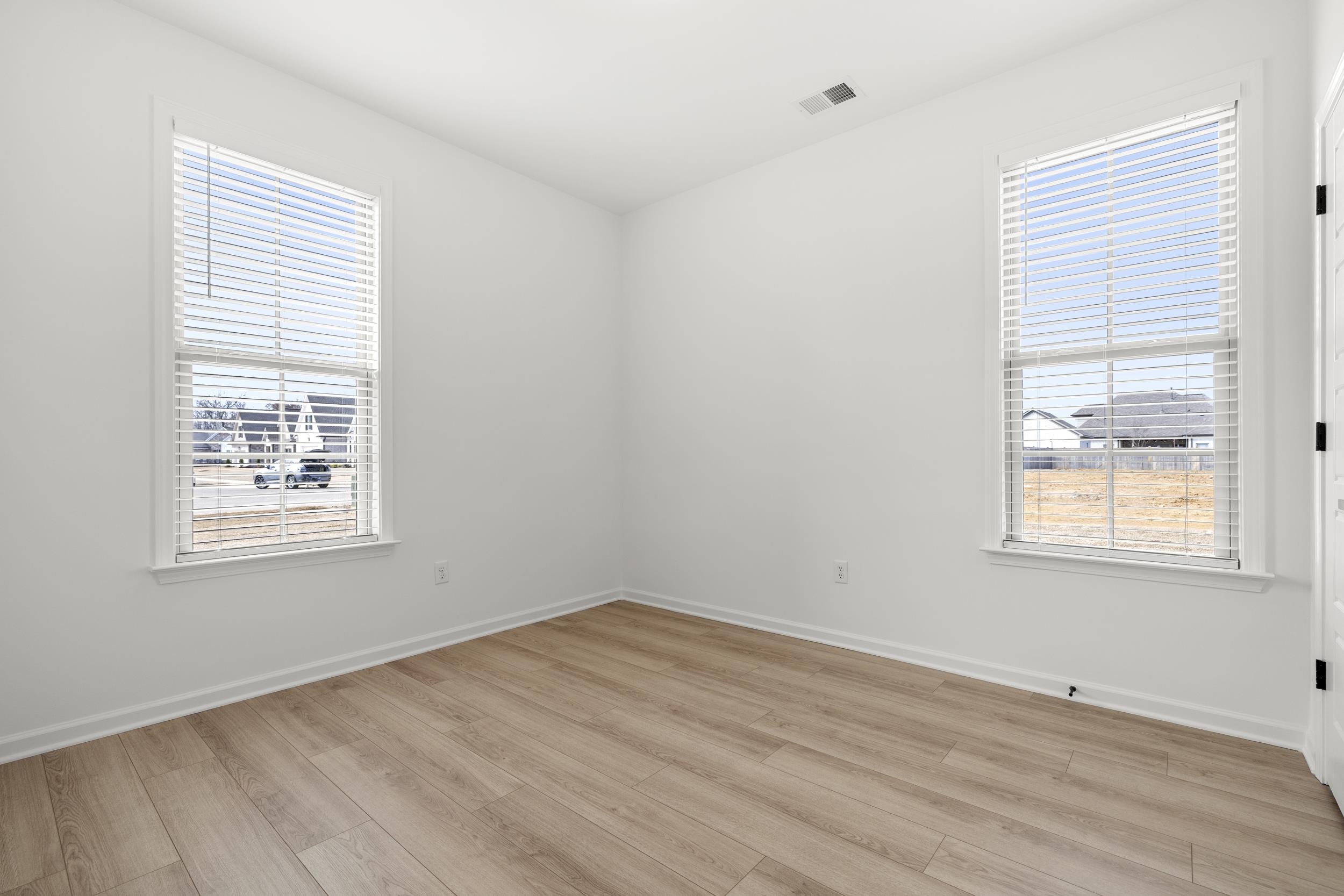 140 OAKLAND RIDGE CV