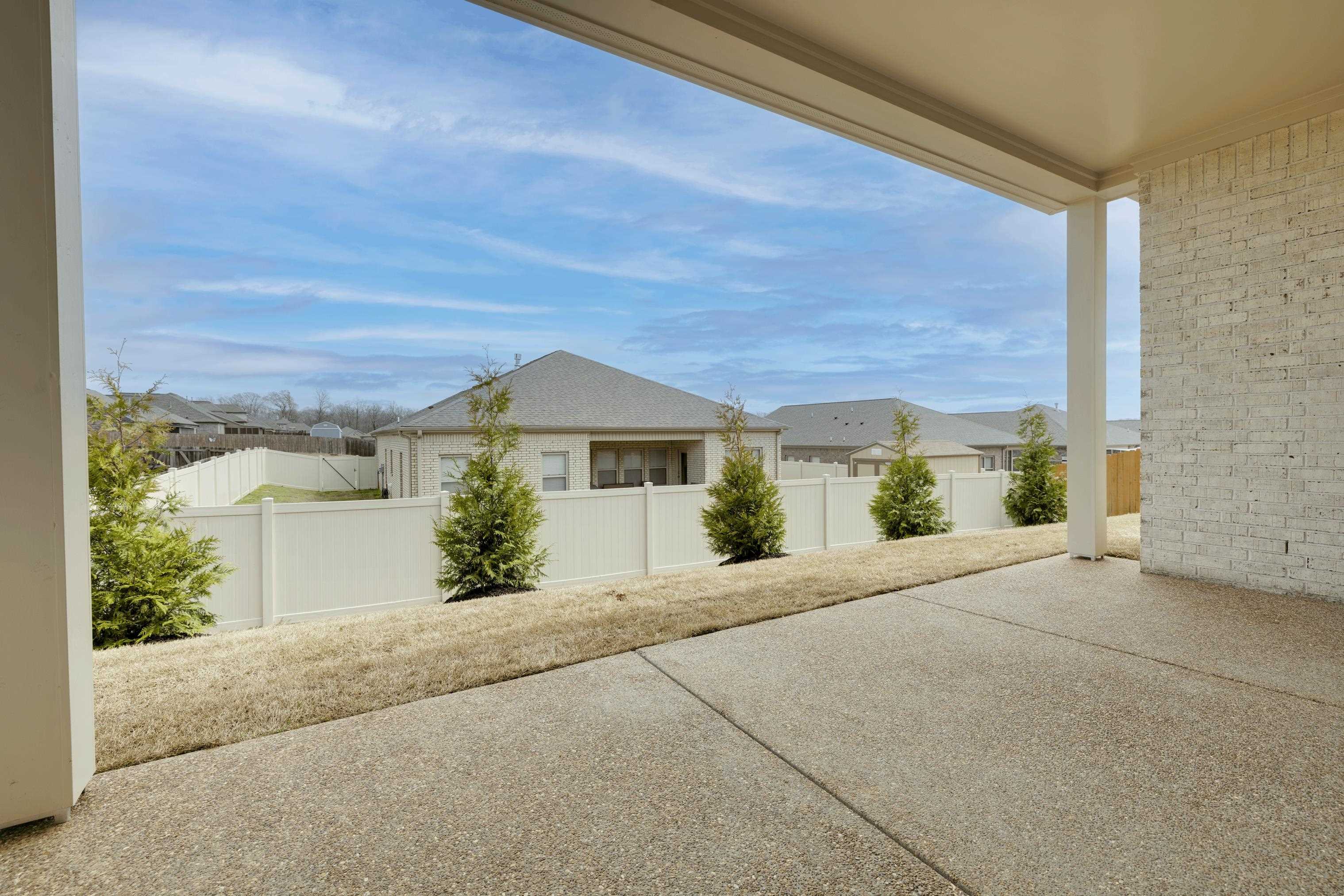 140 OAKLAND RIDGE CV