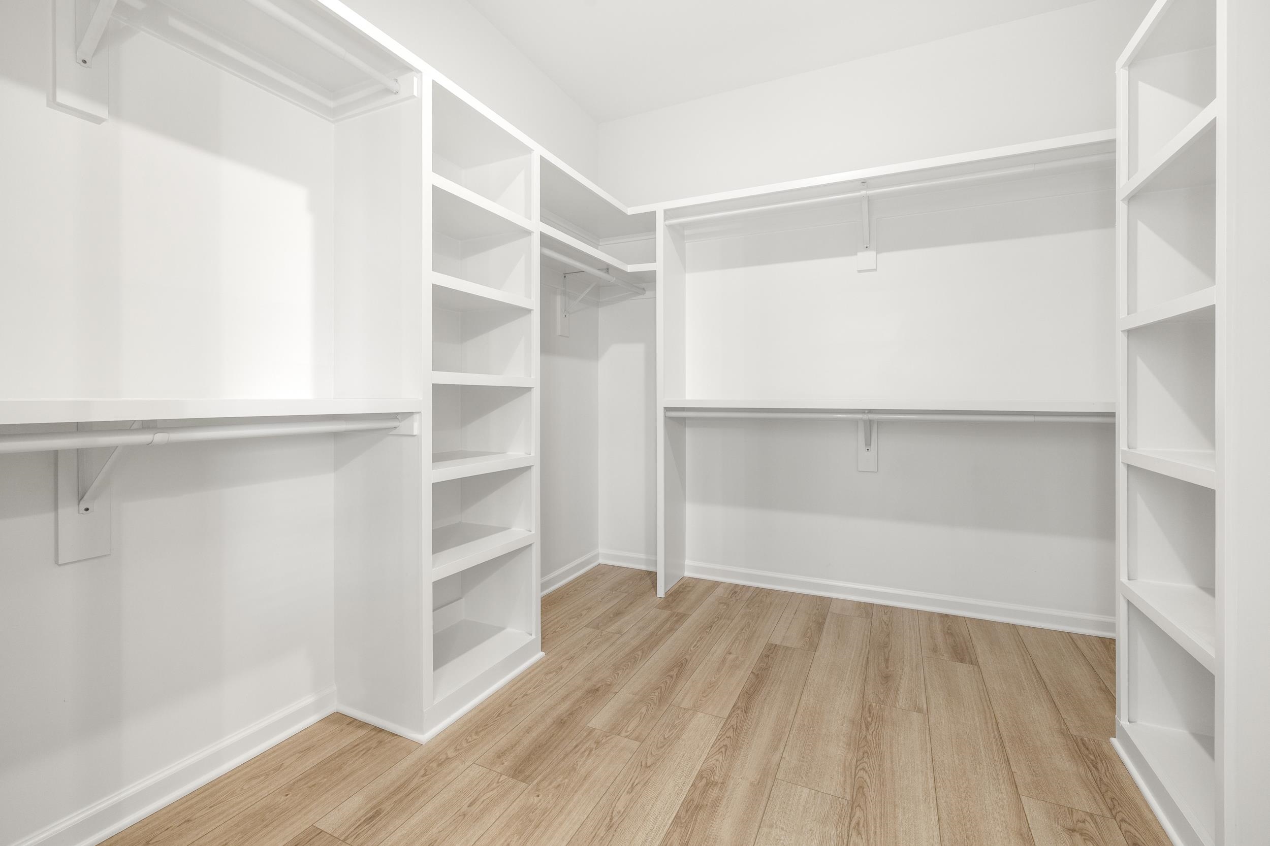 140 OAKLAND RIDGE CV