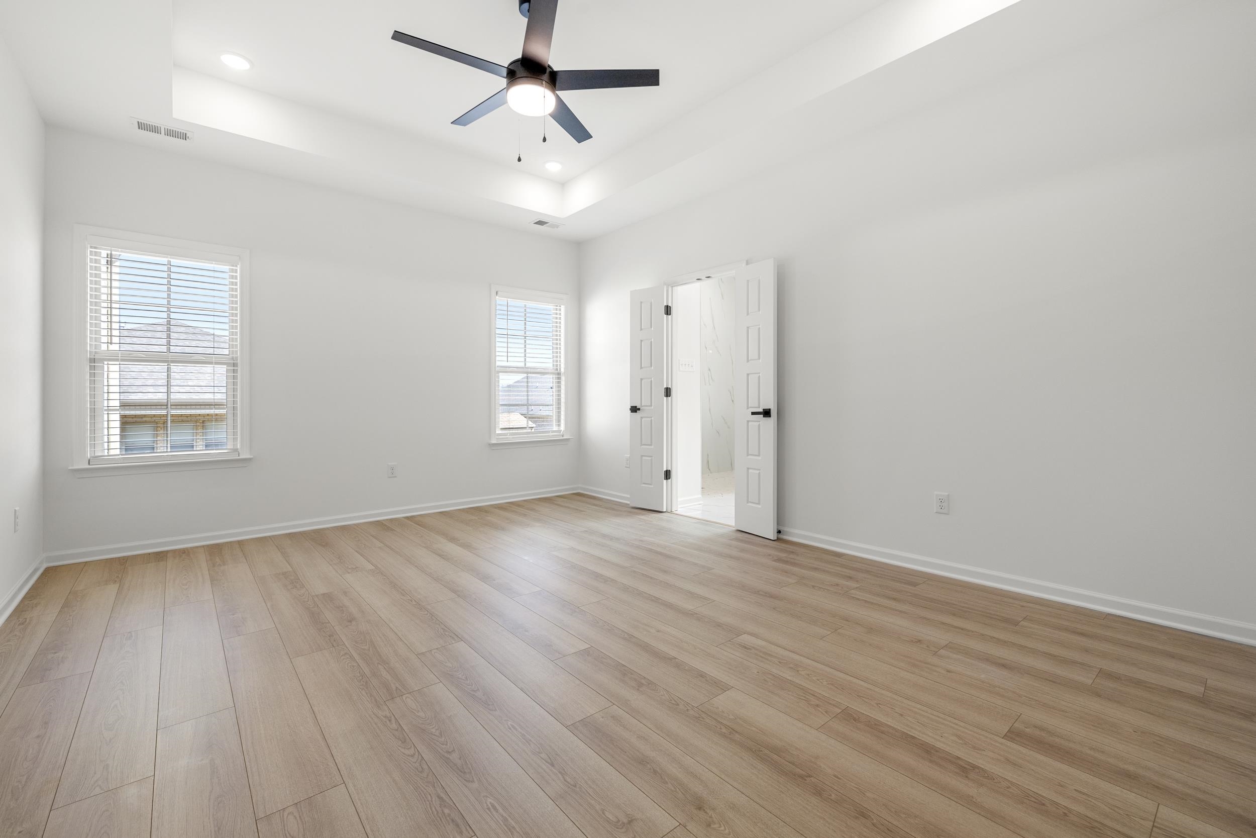 140 OAKLAND RIDGE CV