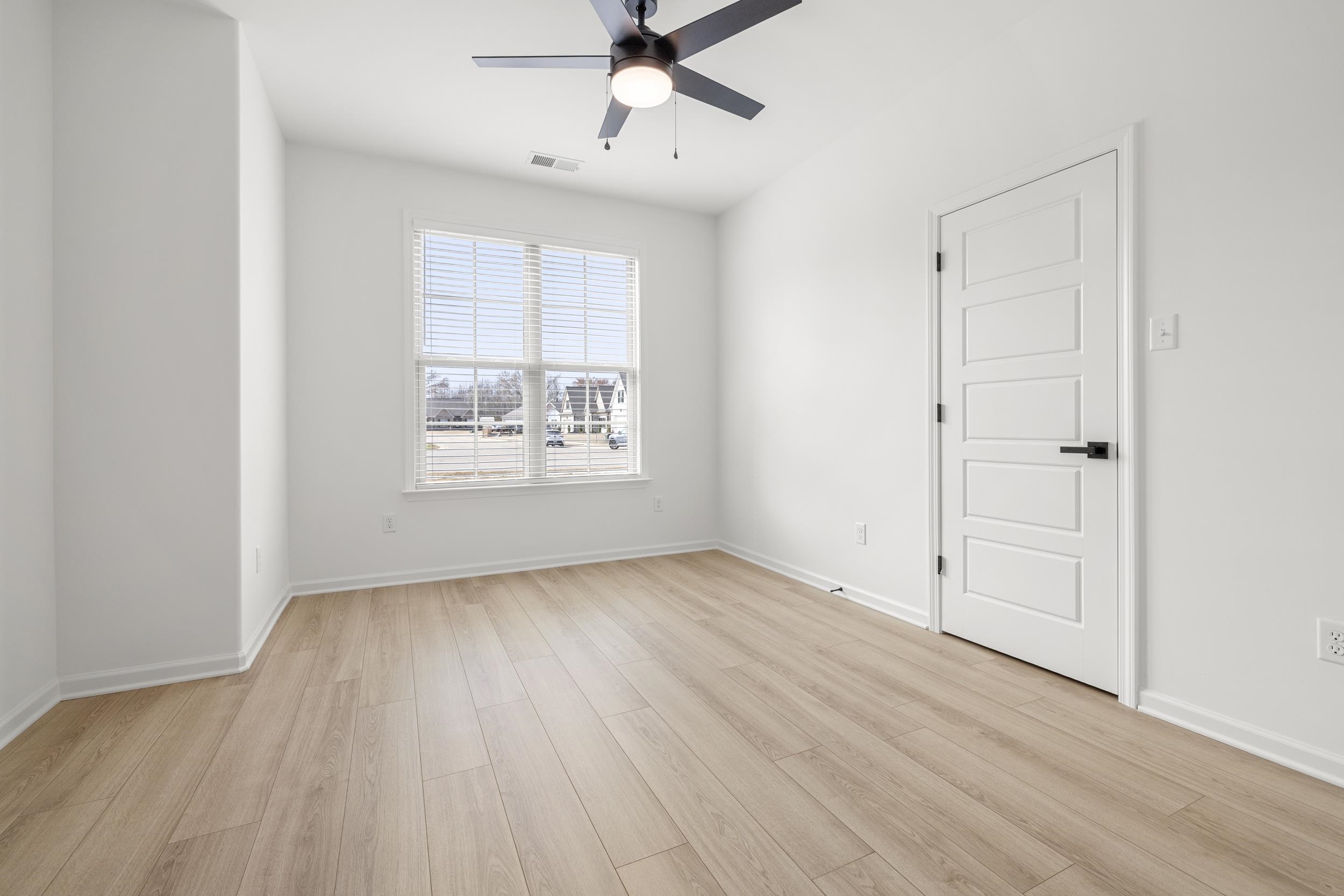 140 OAKLAND RIDGE CV