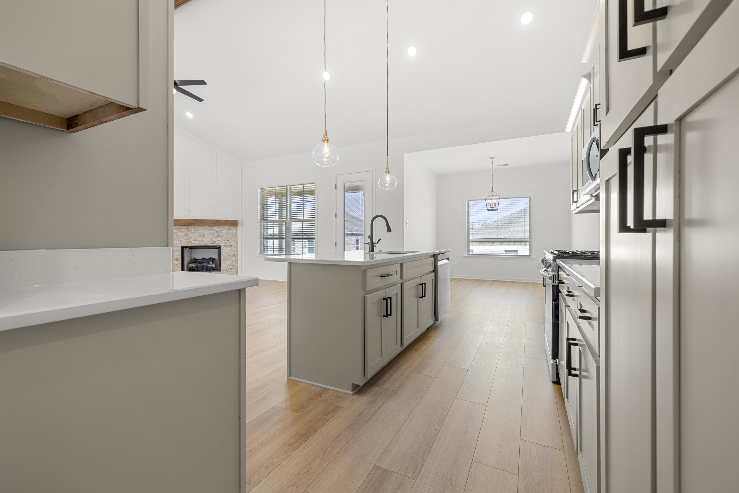 140 OAKLAND RIDGE CV