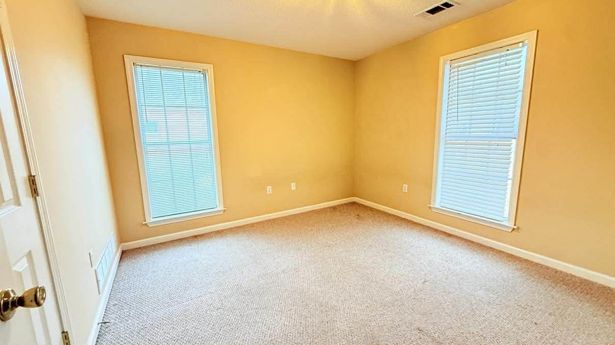 1180 WILLIAMSBURG DR