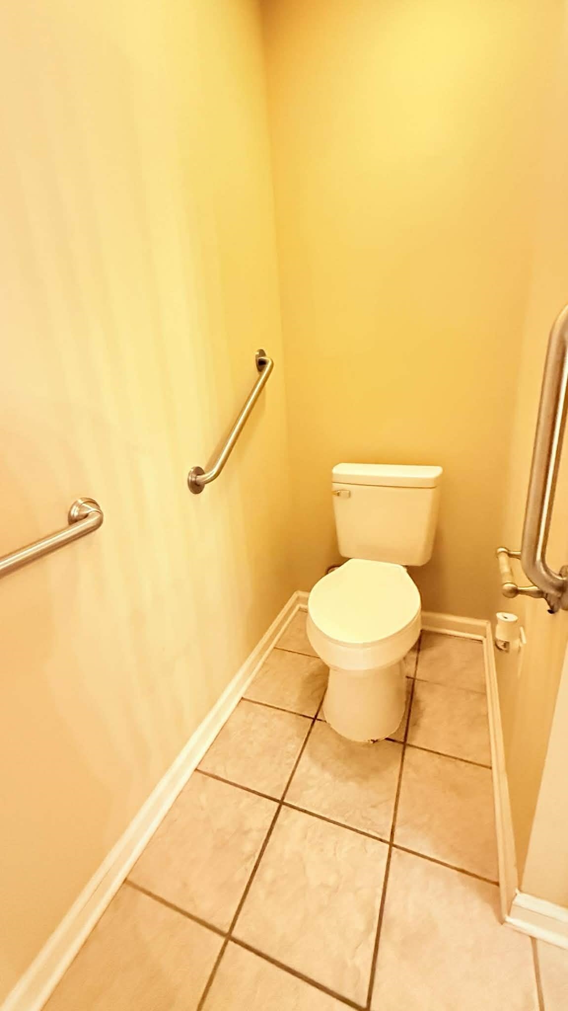 1180 WILLIAMSBURG DR