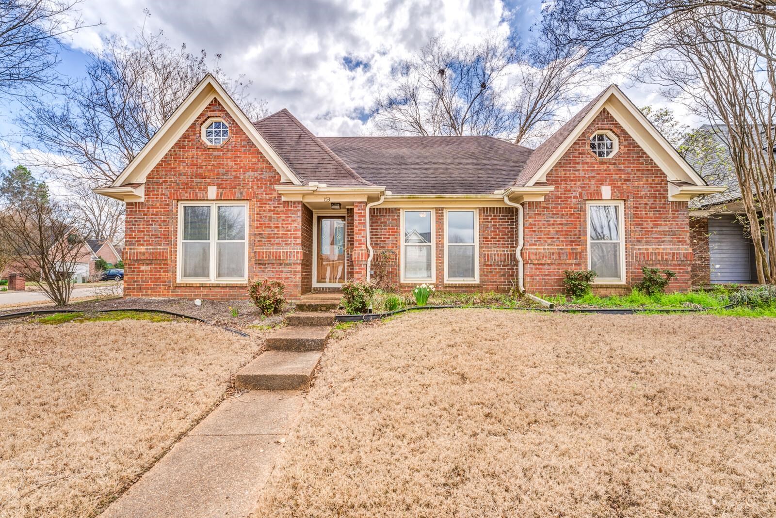 153 MCDONALD GLEN CV