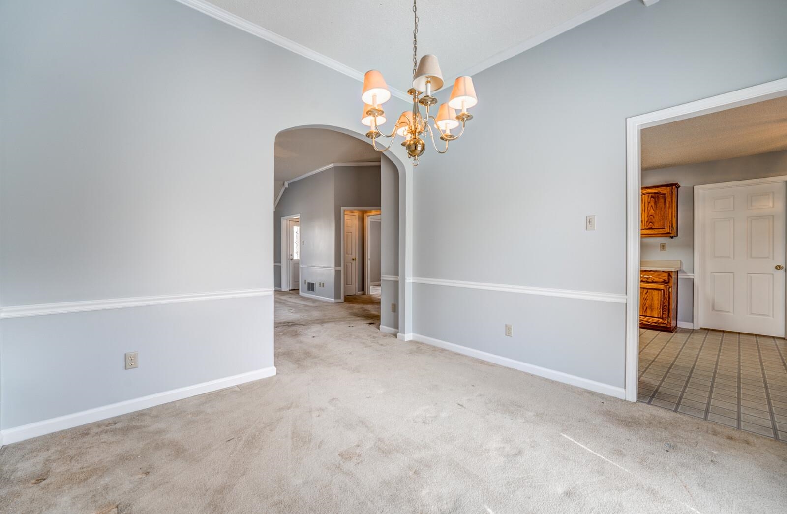 153 MCDONALD GLEN CV