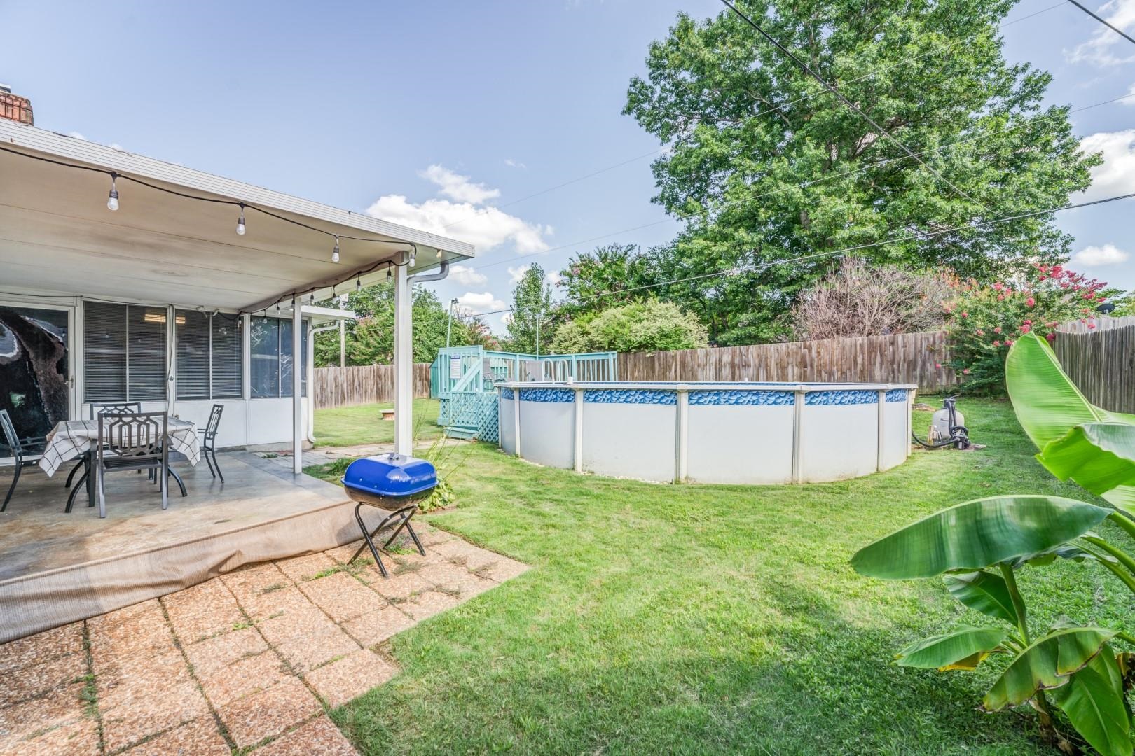 8243 CRIMSON CREEK DR
