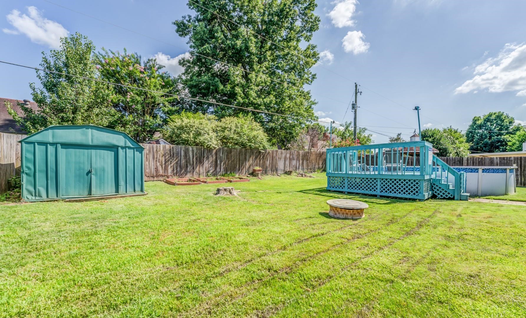 8243 CRIMSON CREEK DR