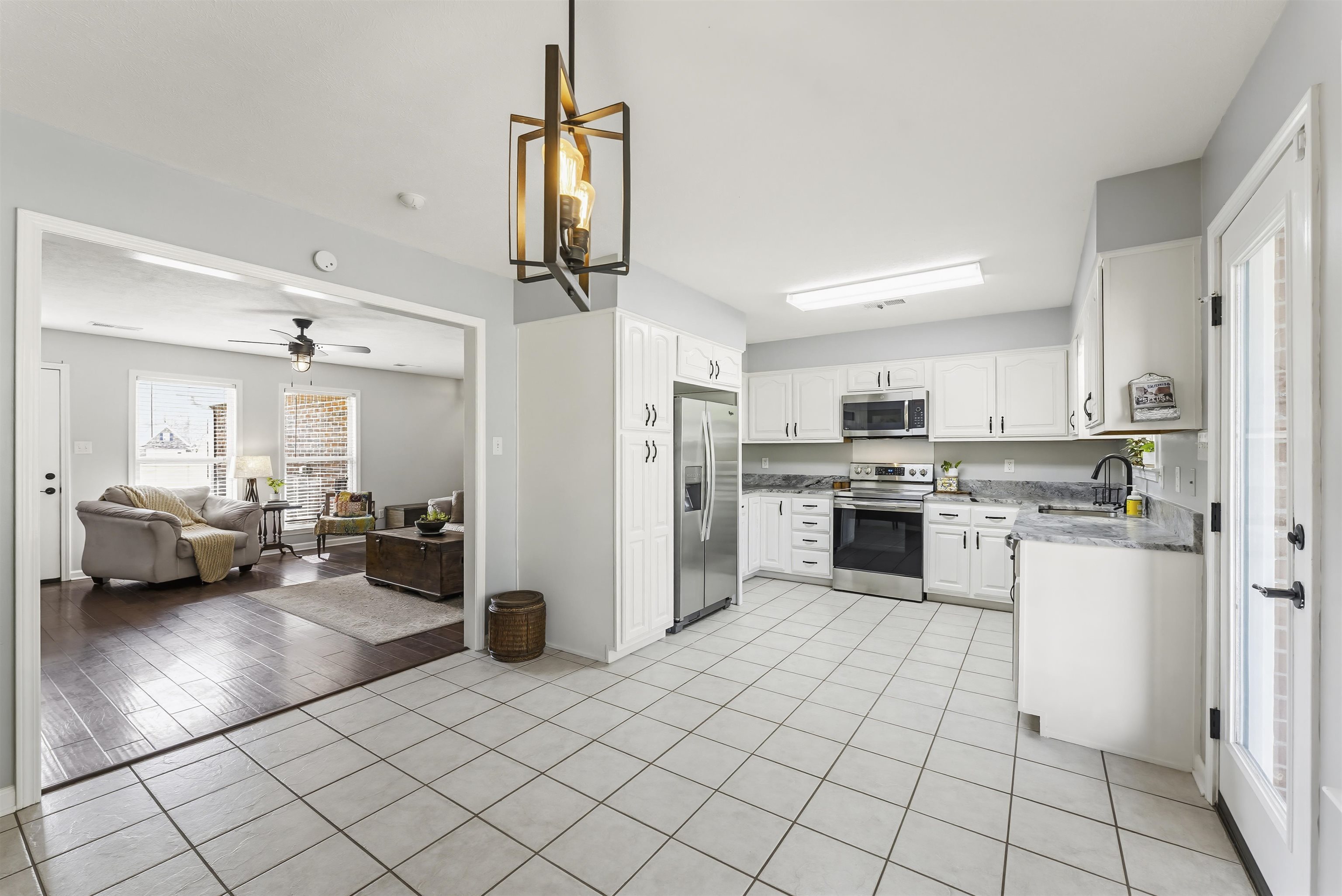 157 PEGGY ANNE LN