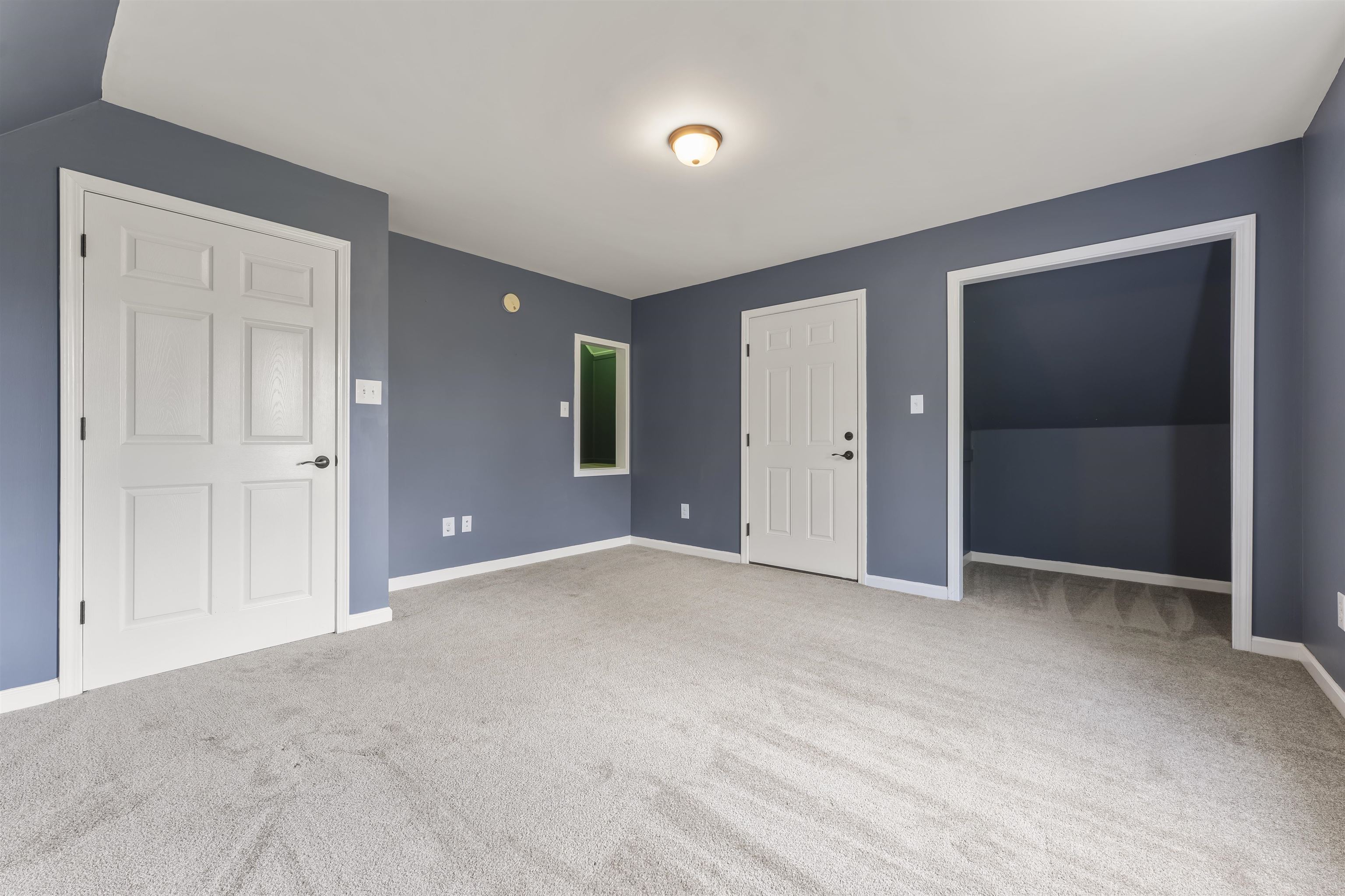 157 PEGGY ANNE LN