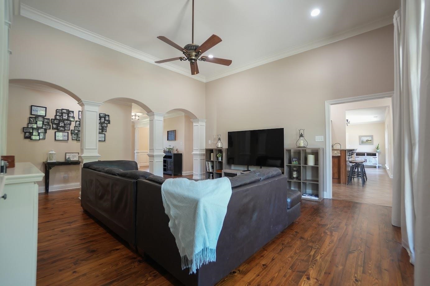 270 FAIR MEADOWS LN