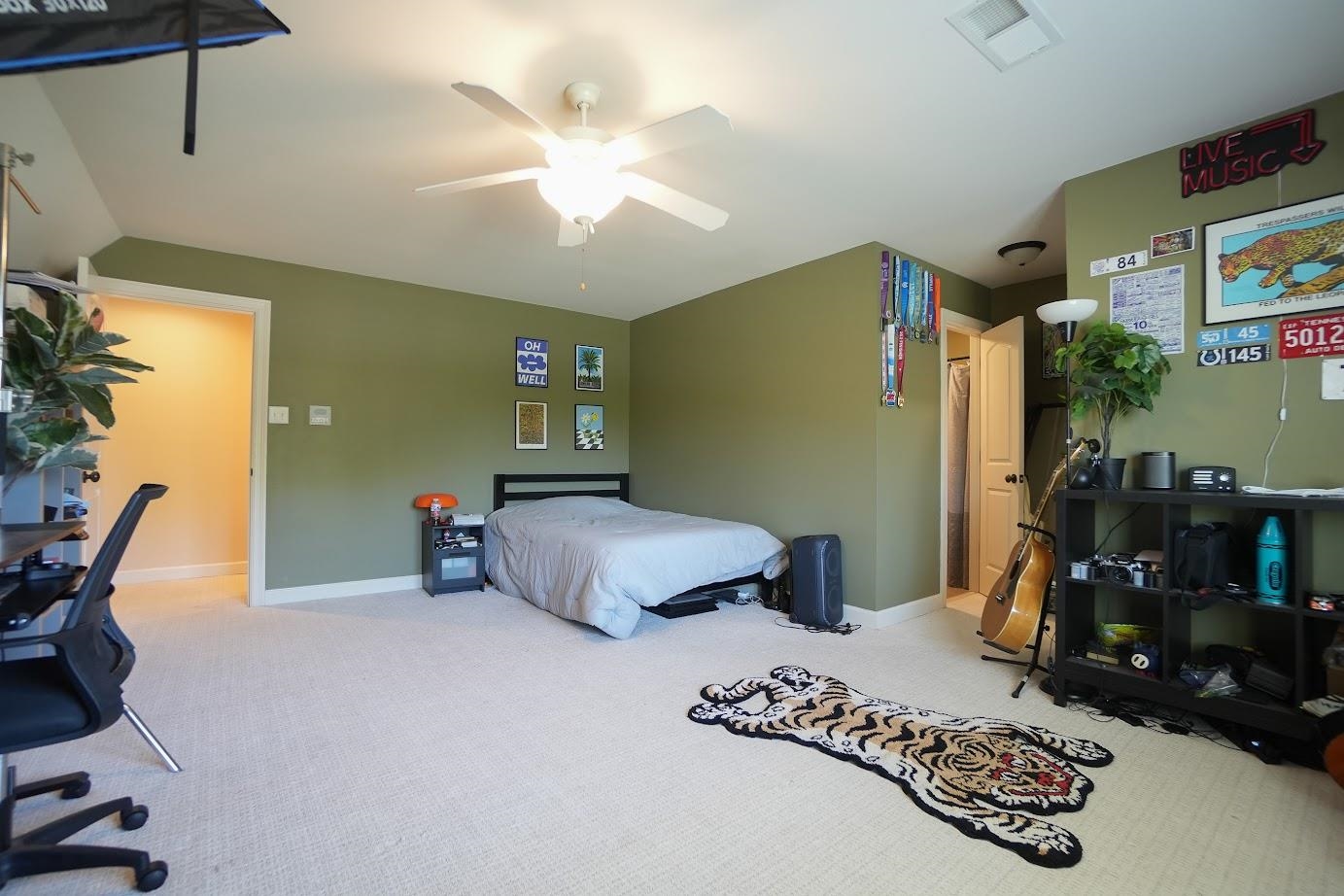 270 FAIR MEADOWS LN