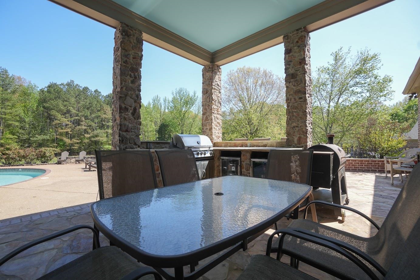 270 FAIR MEADOWS LN
