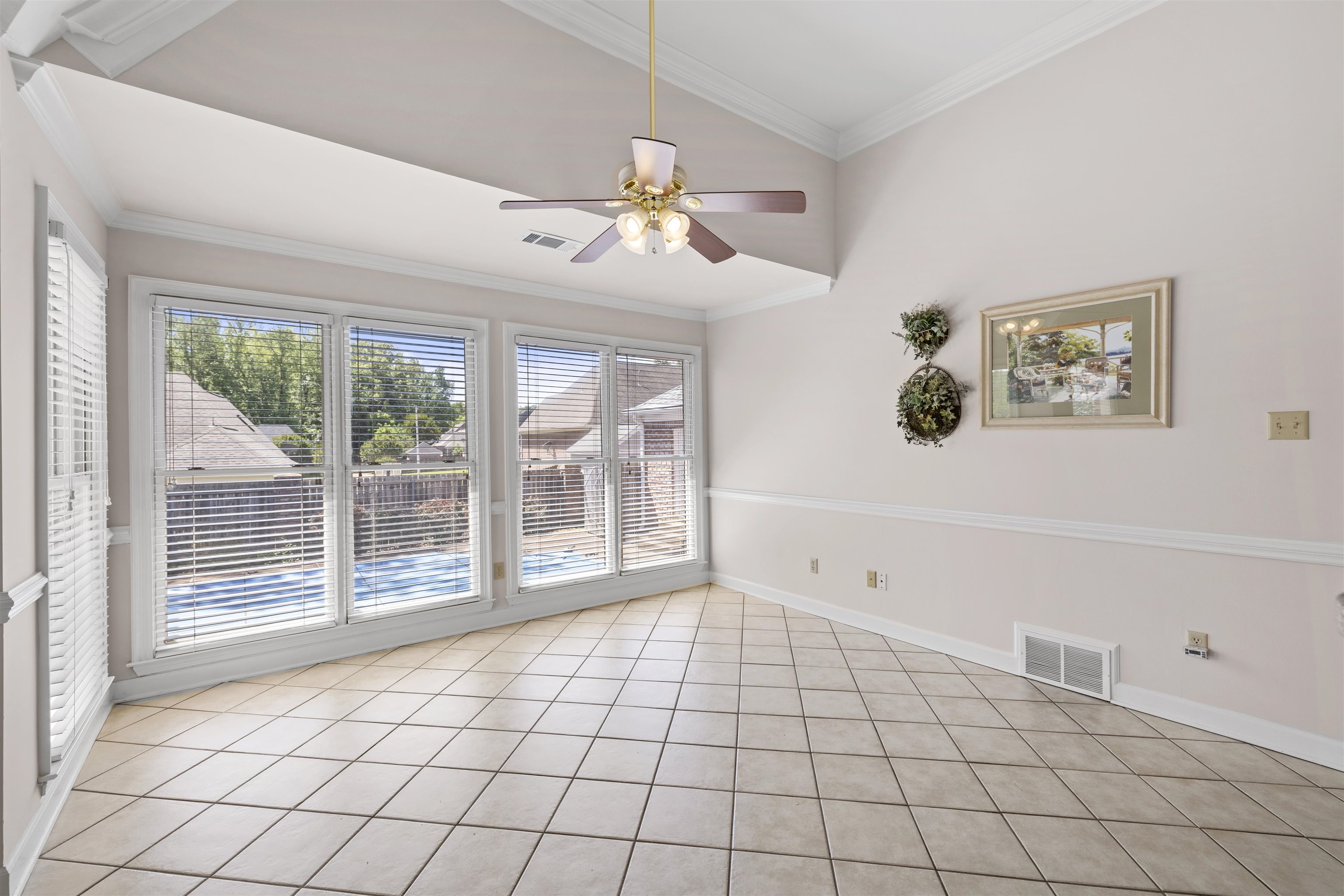 6845 BAUDETTE DR