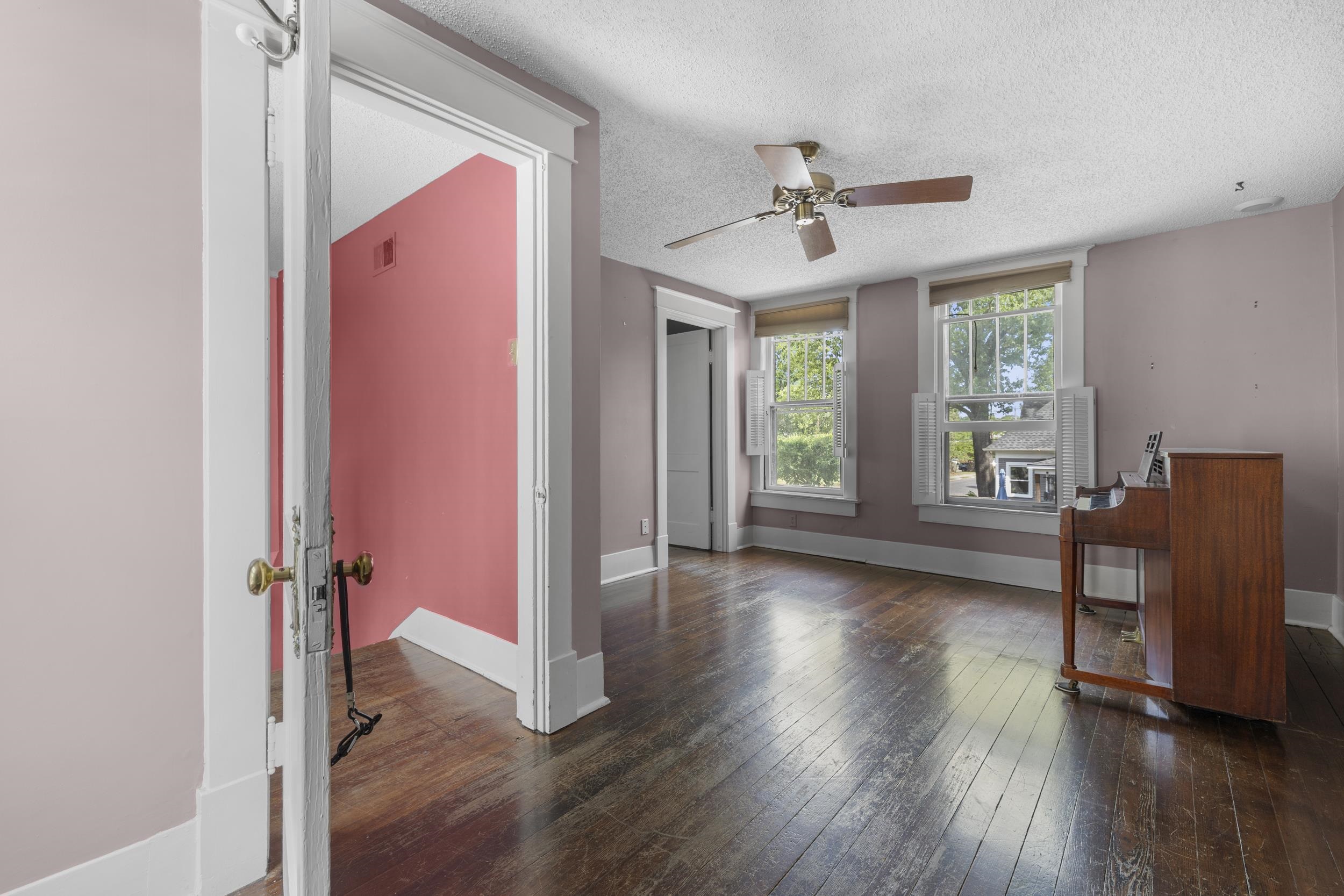 212 FLORENCE AVE