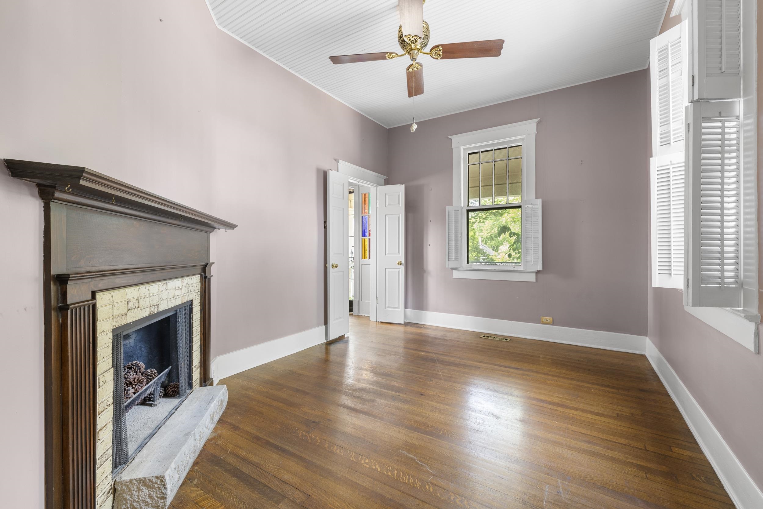 212 FLORENCE AVE