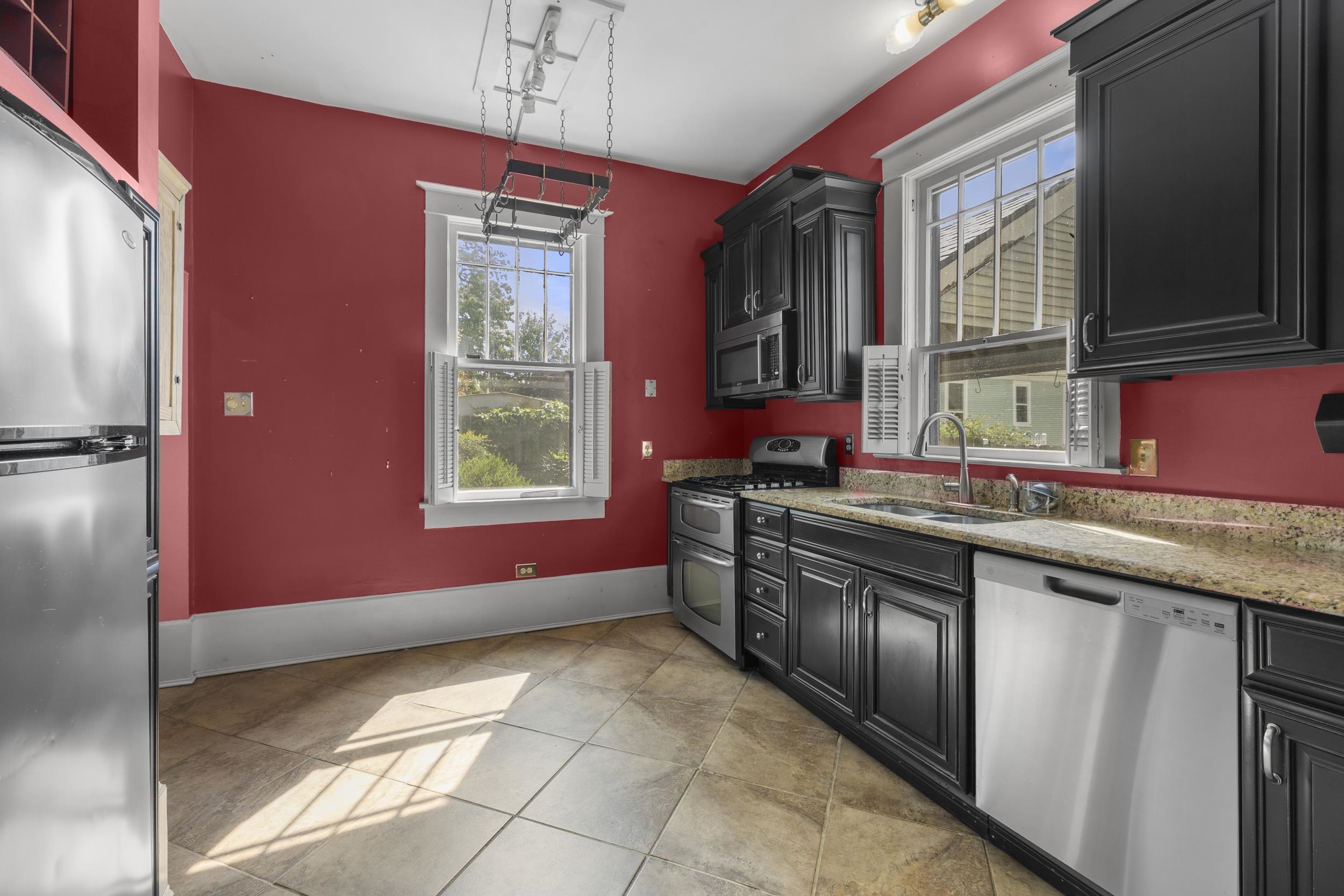 212 FLORENCE AVE