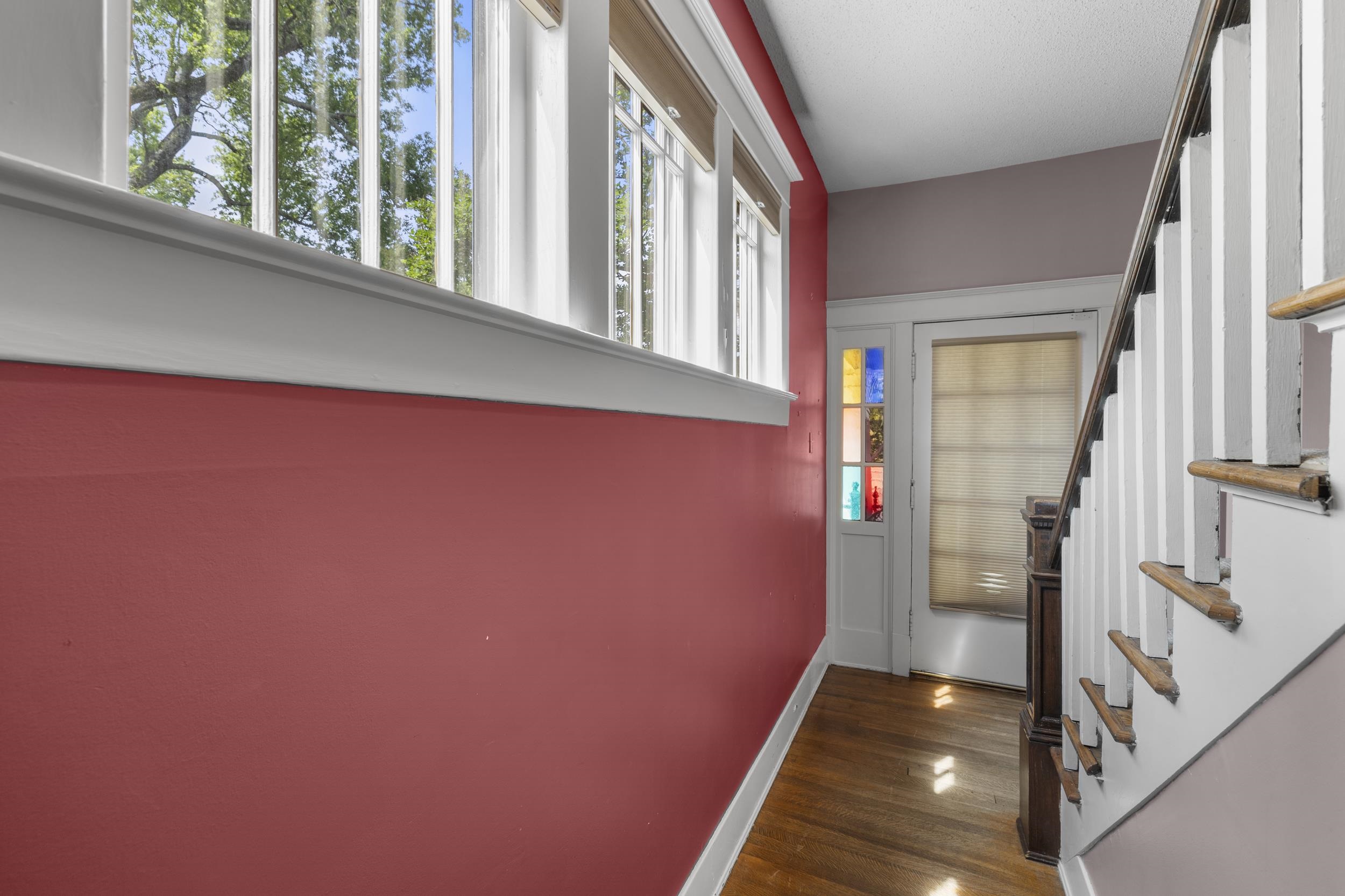 212 FLORENCE AVE