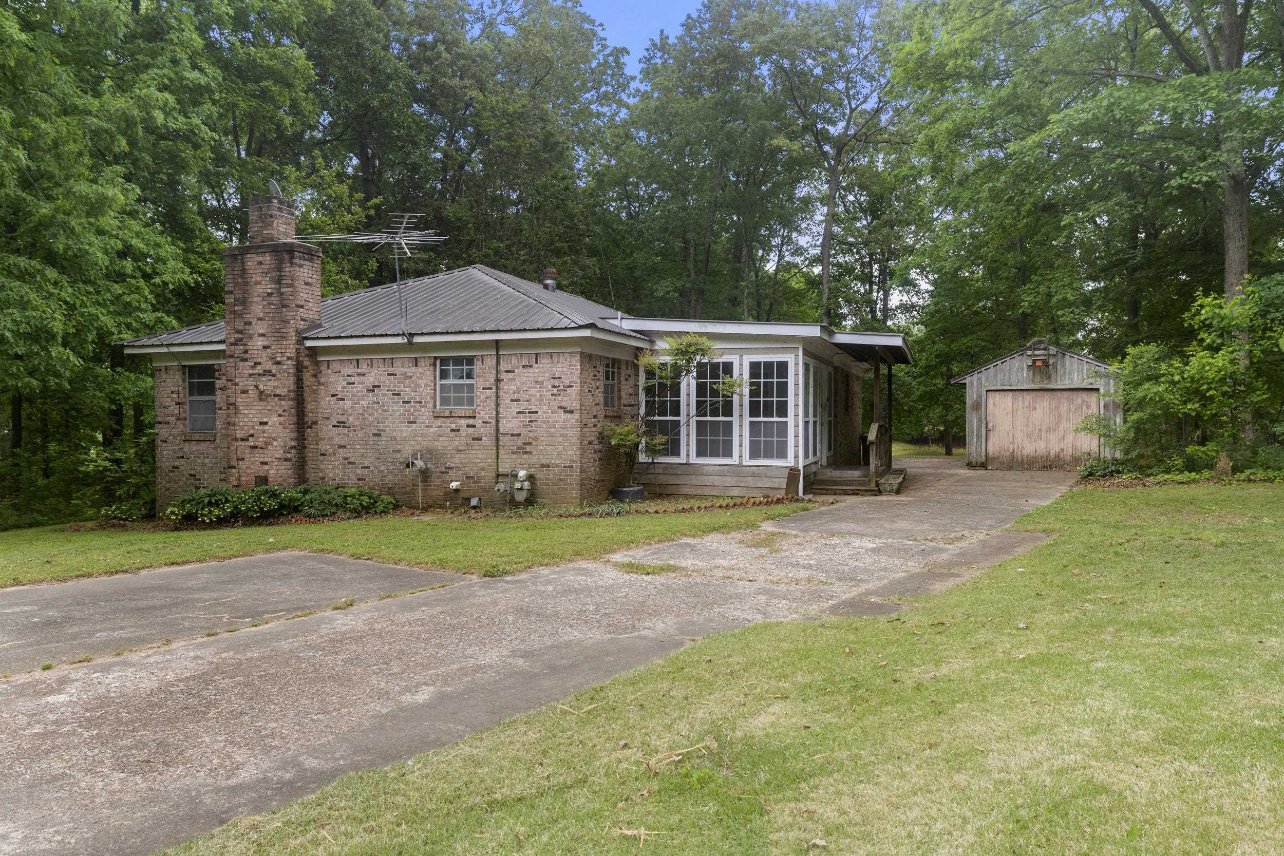 1170 MCFADDEN DR