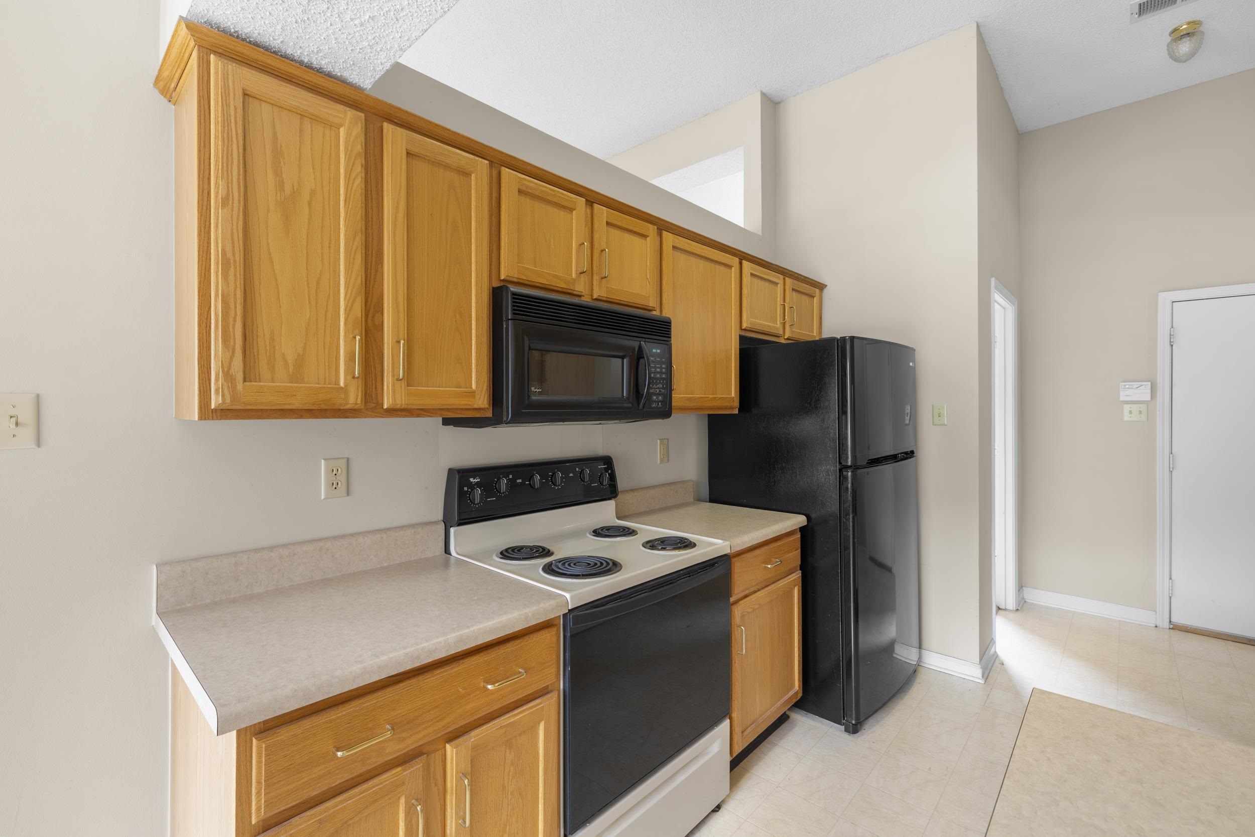 295 OAK RIDGE DR