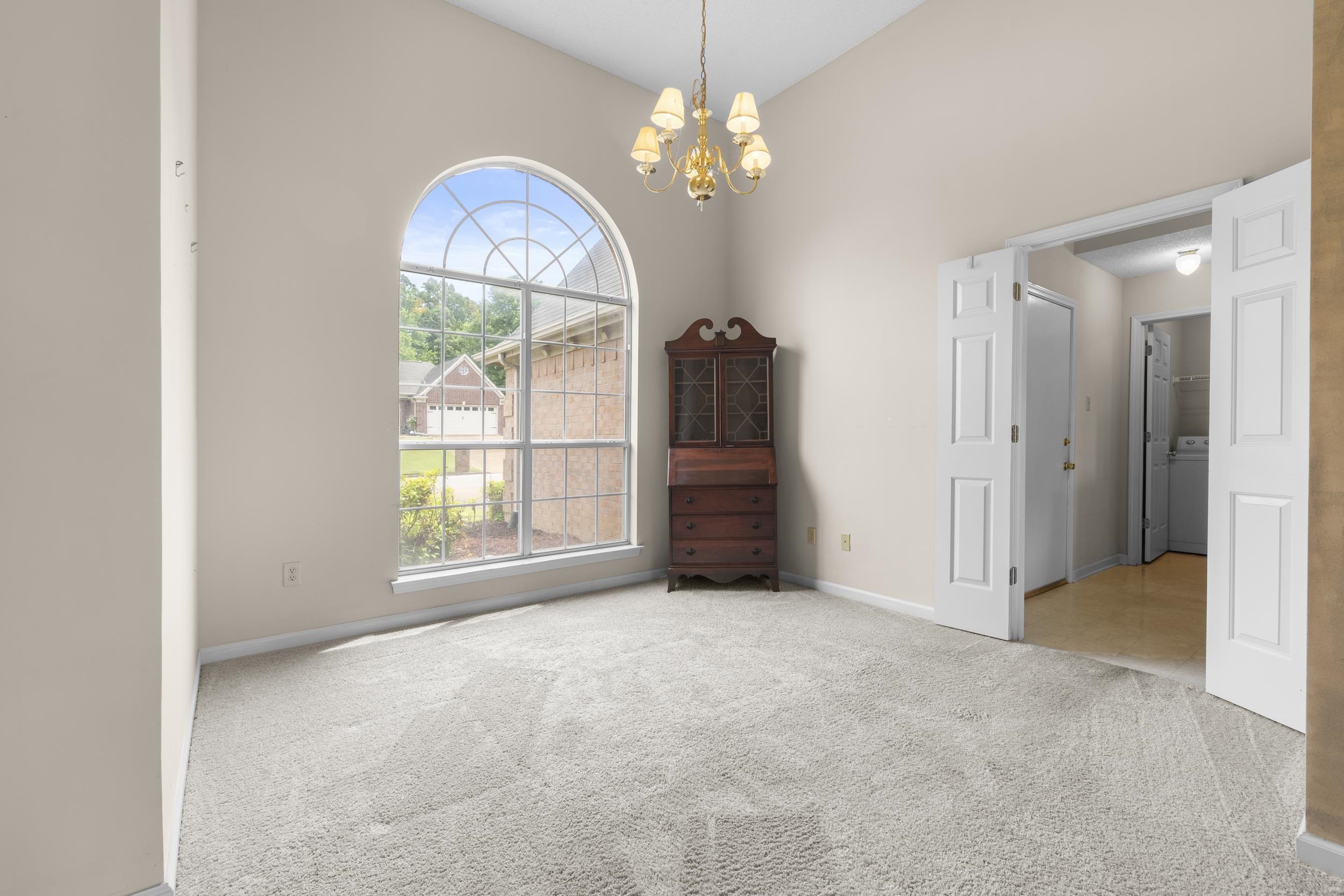 295 OAK RIDGE DR