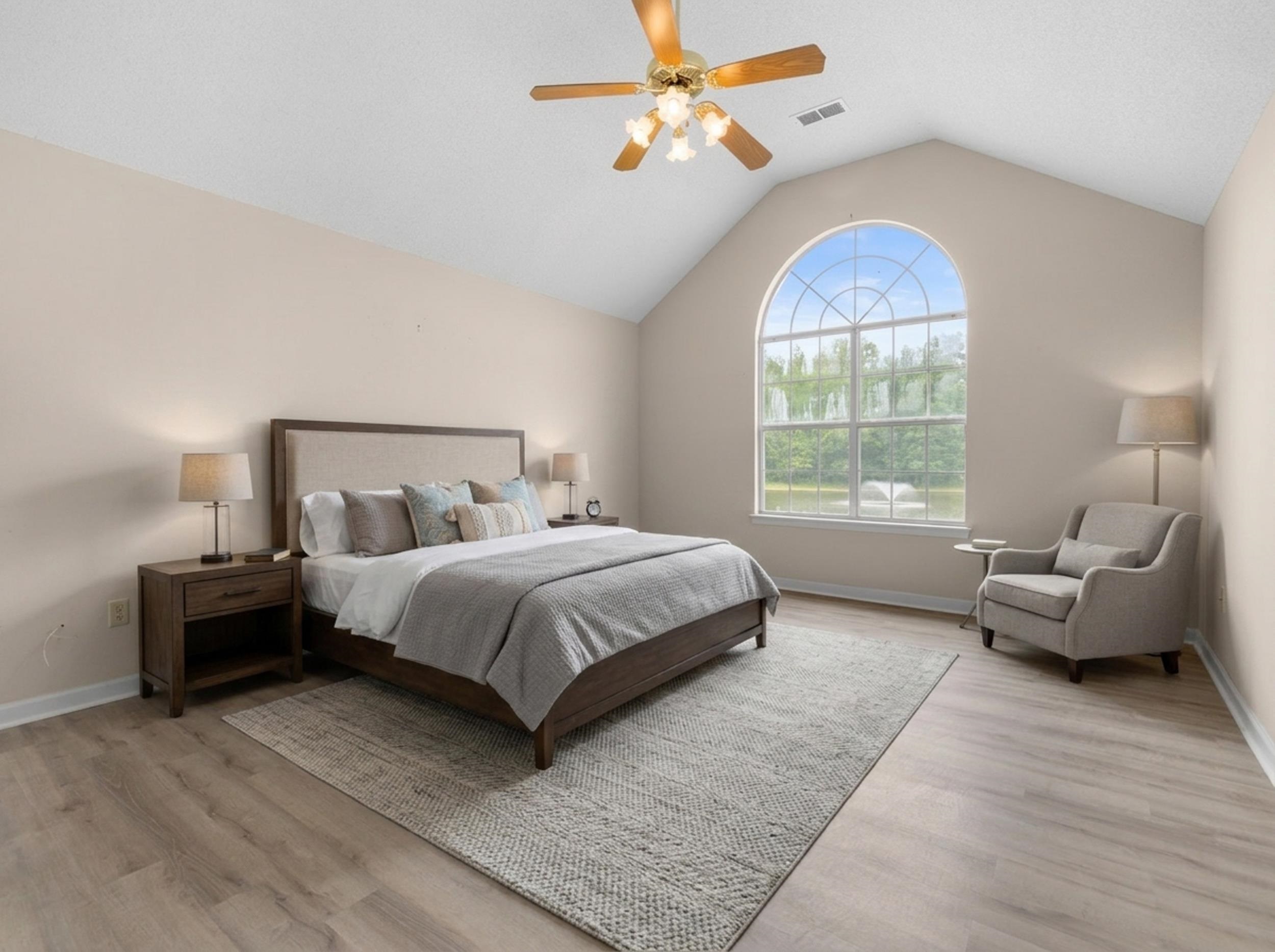 295 OAK RIDGE DR