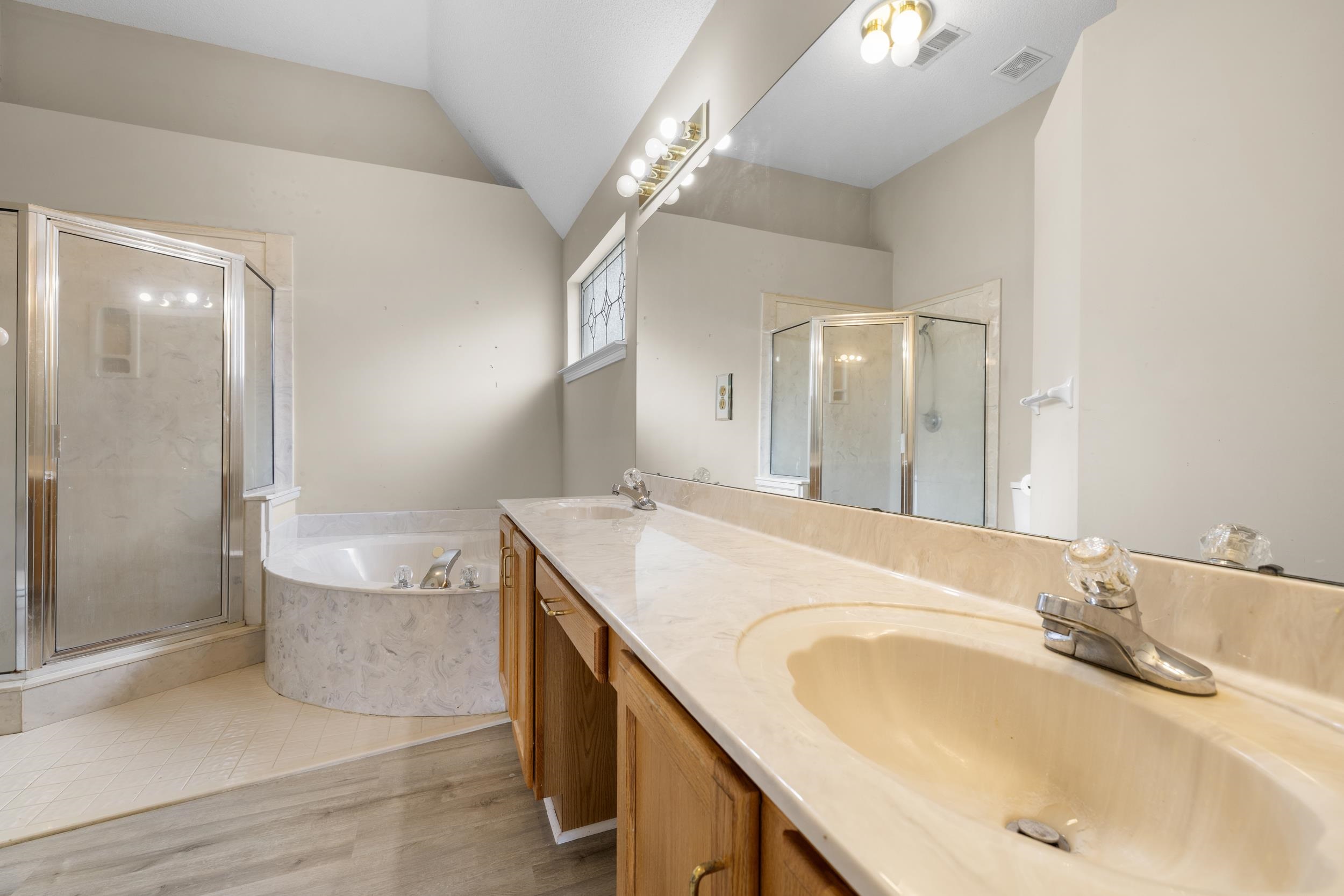 295 OAK RIDGE DR