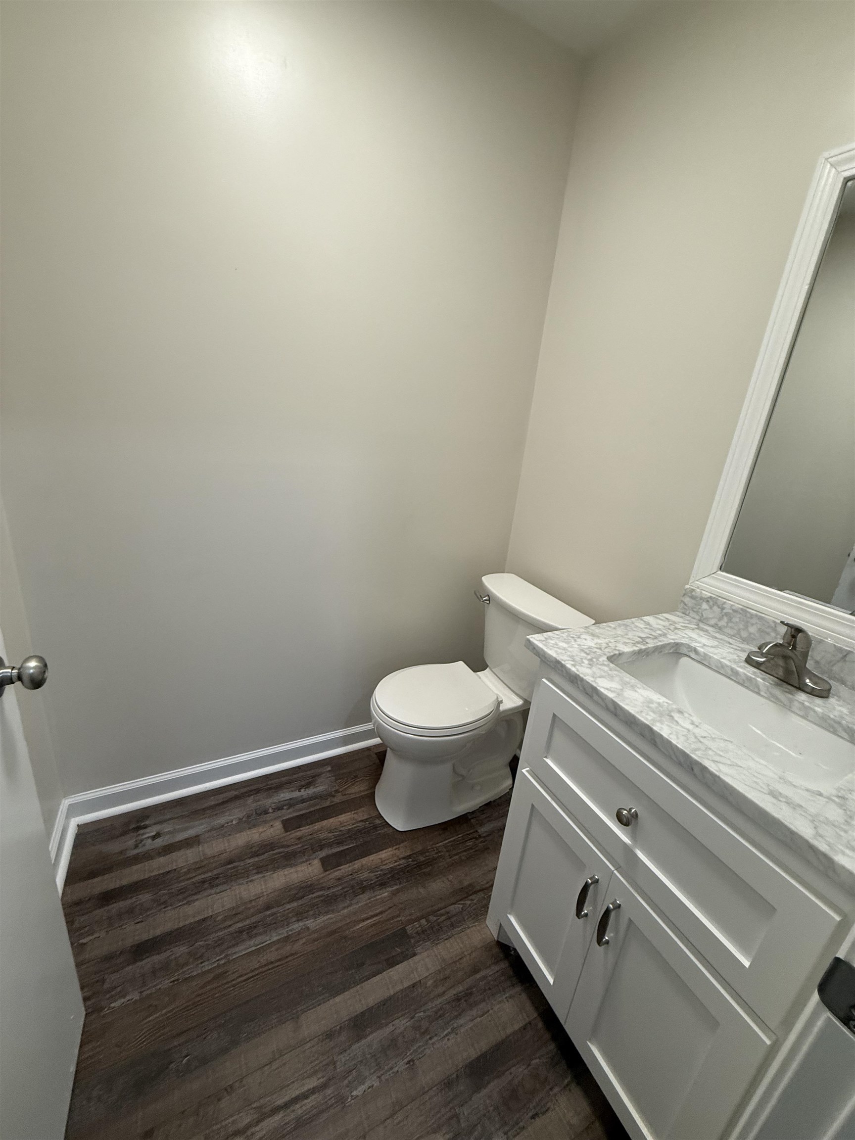 110 ROLLING OAKS DR