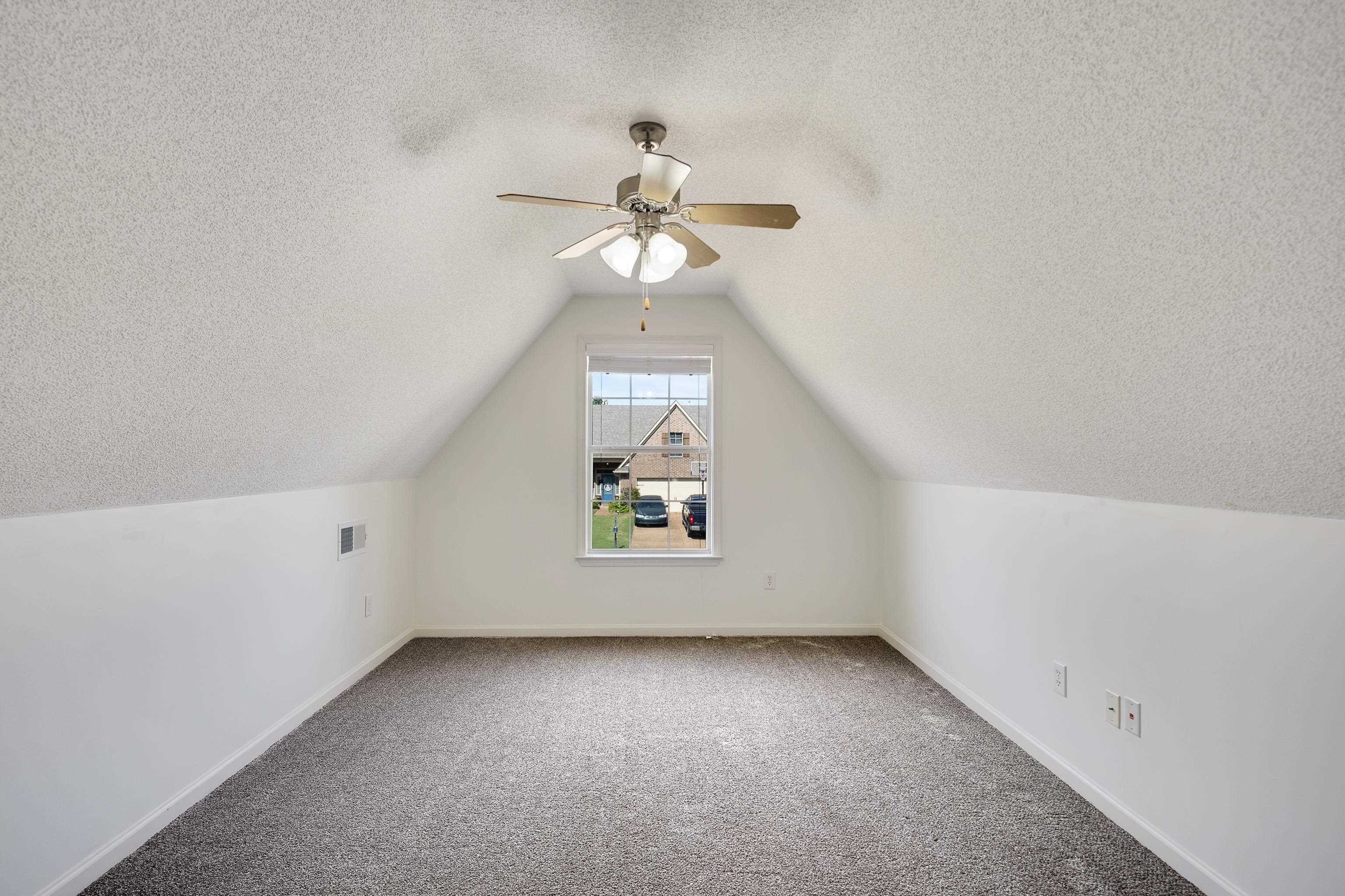 525 TATE DR
