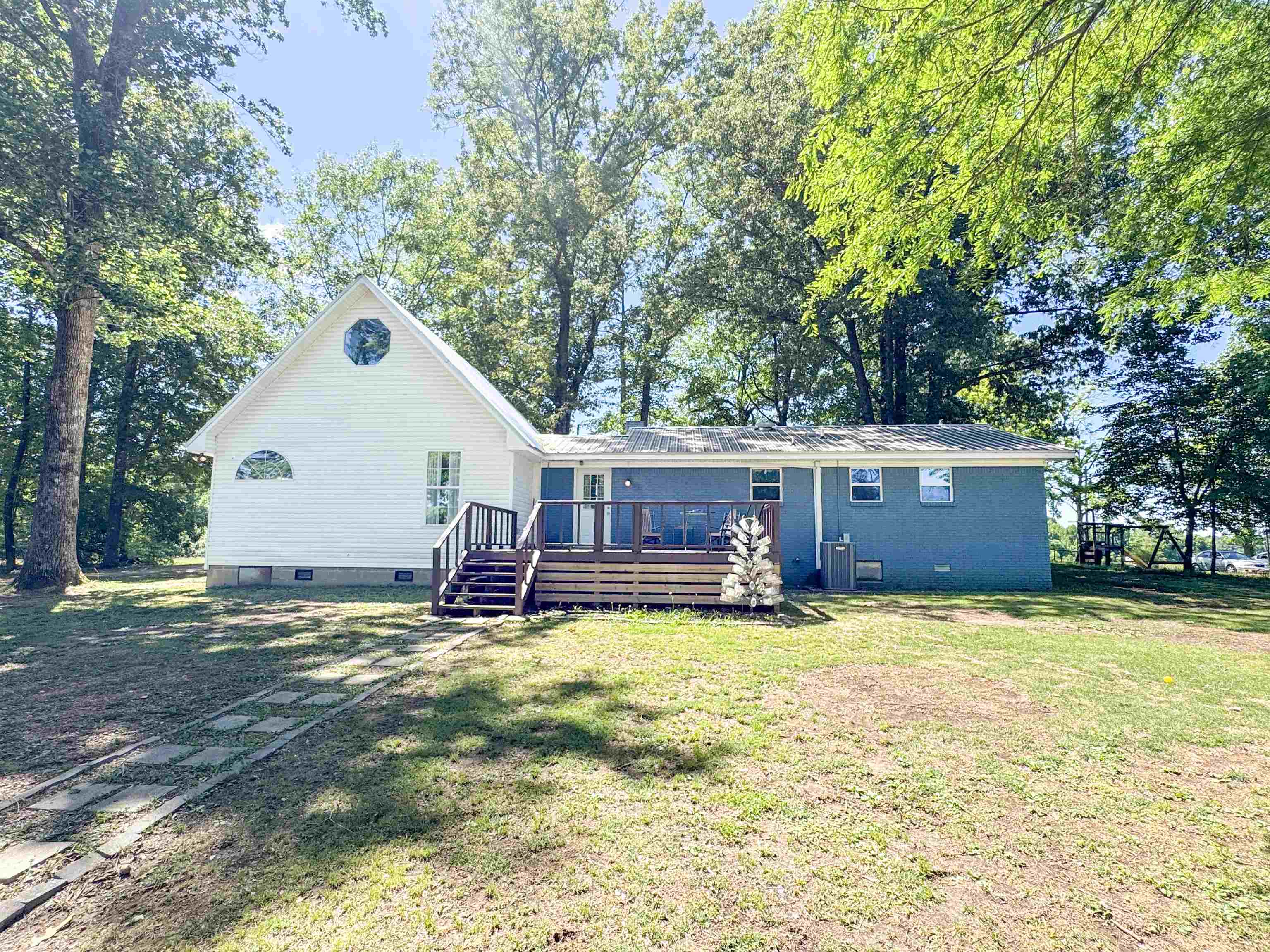 446 S CANAAN GROVE RD