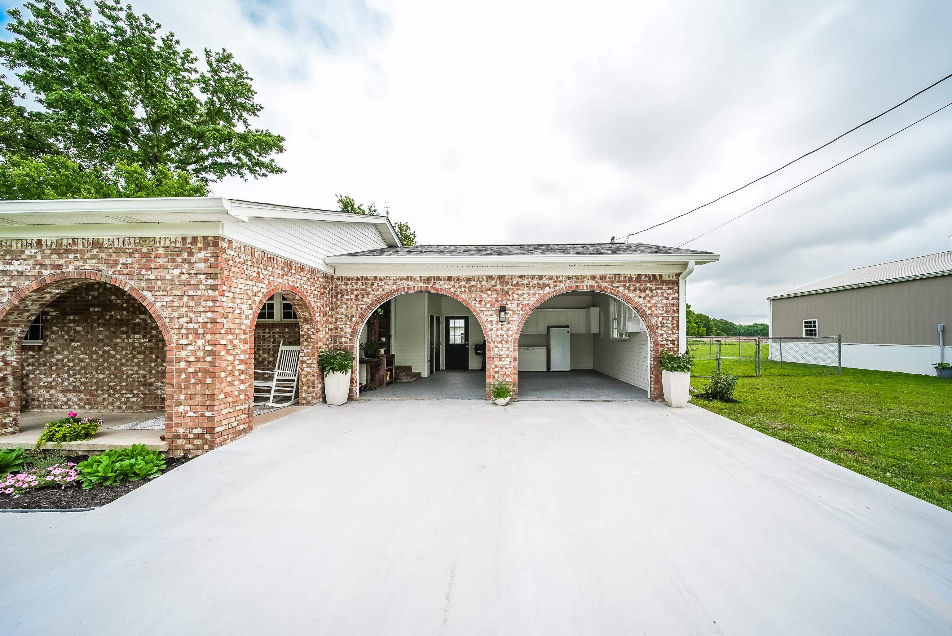 12490 18 HWY S
