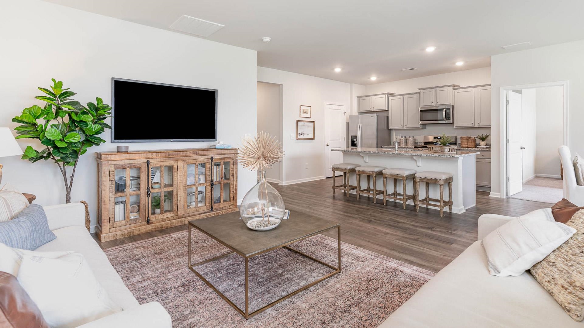 6892 BASUN CIR W Unit: 37