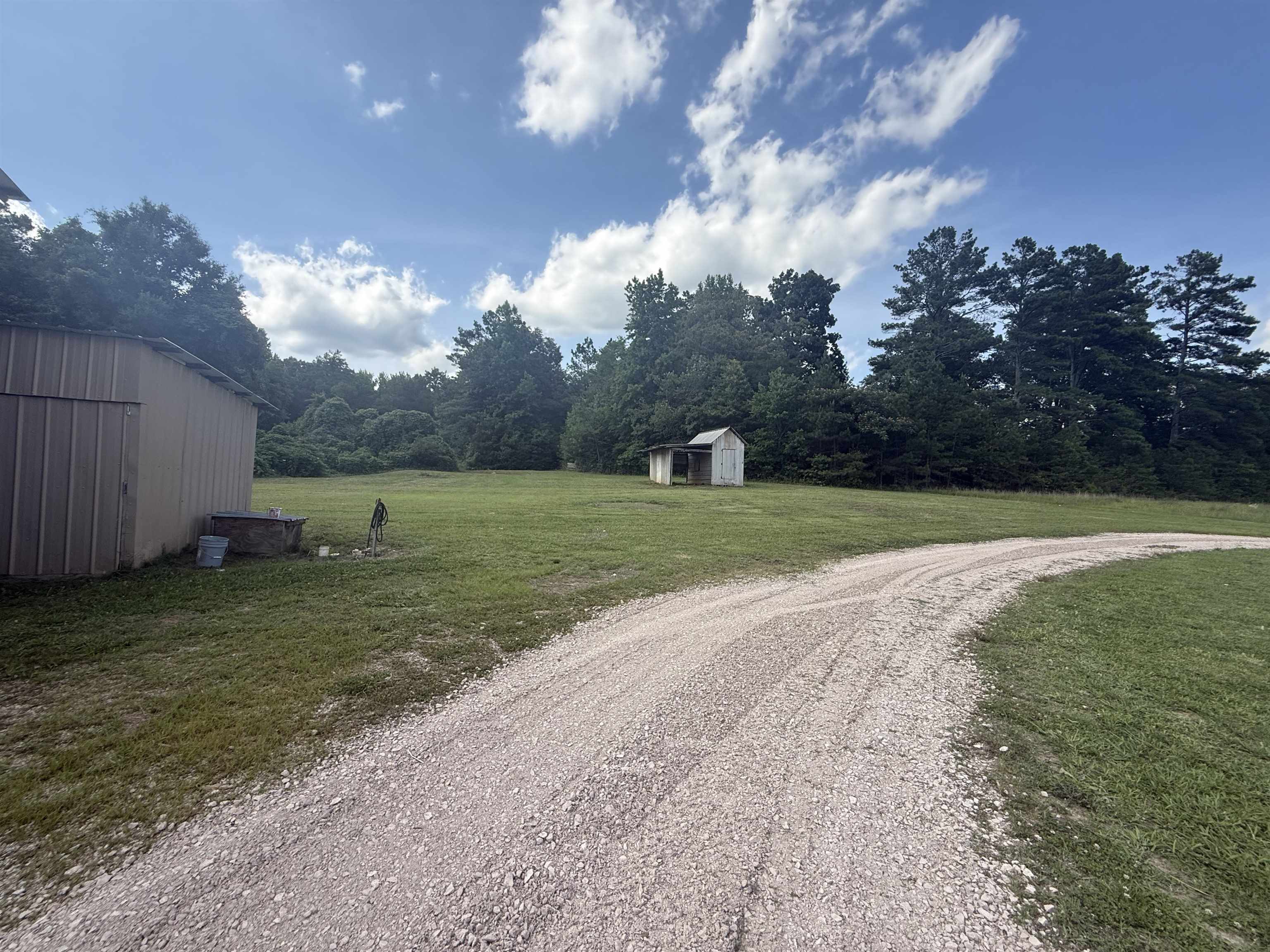 170 LEAPWOOD DR