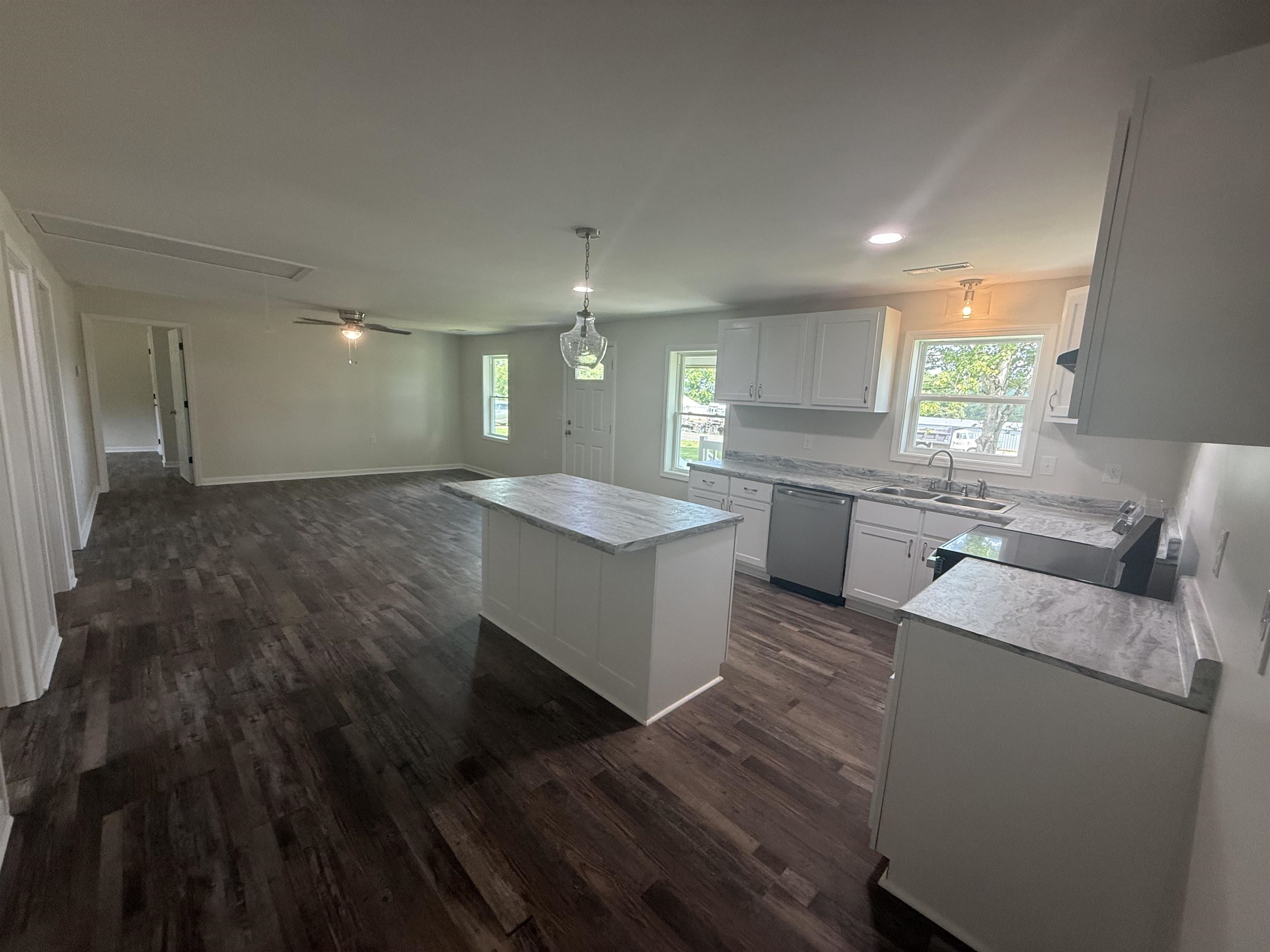 170 LEAPWOOD DR