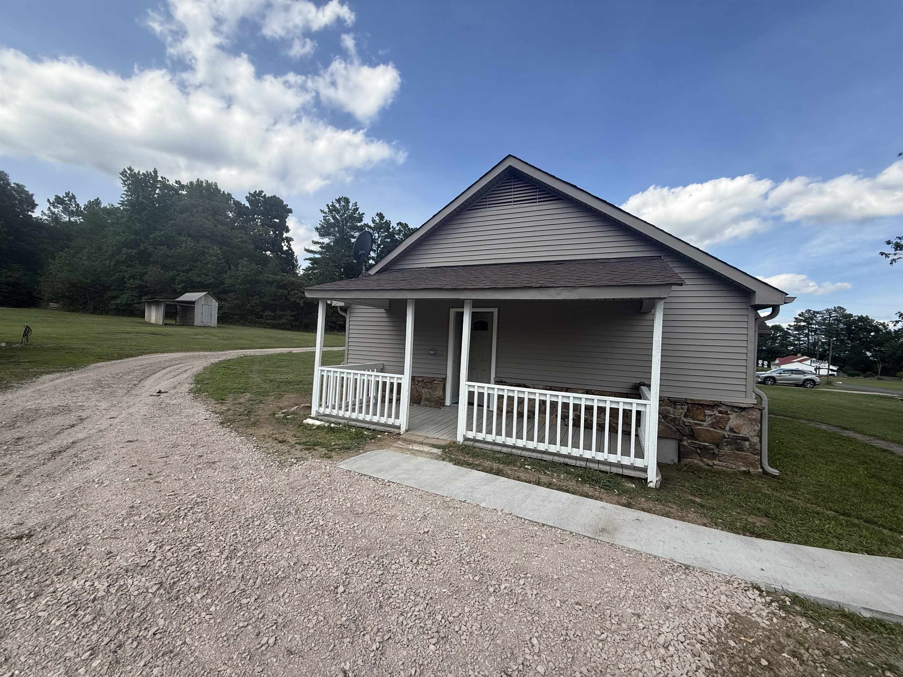 170 LEAPWOOD DR