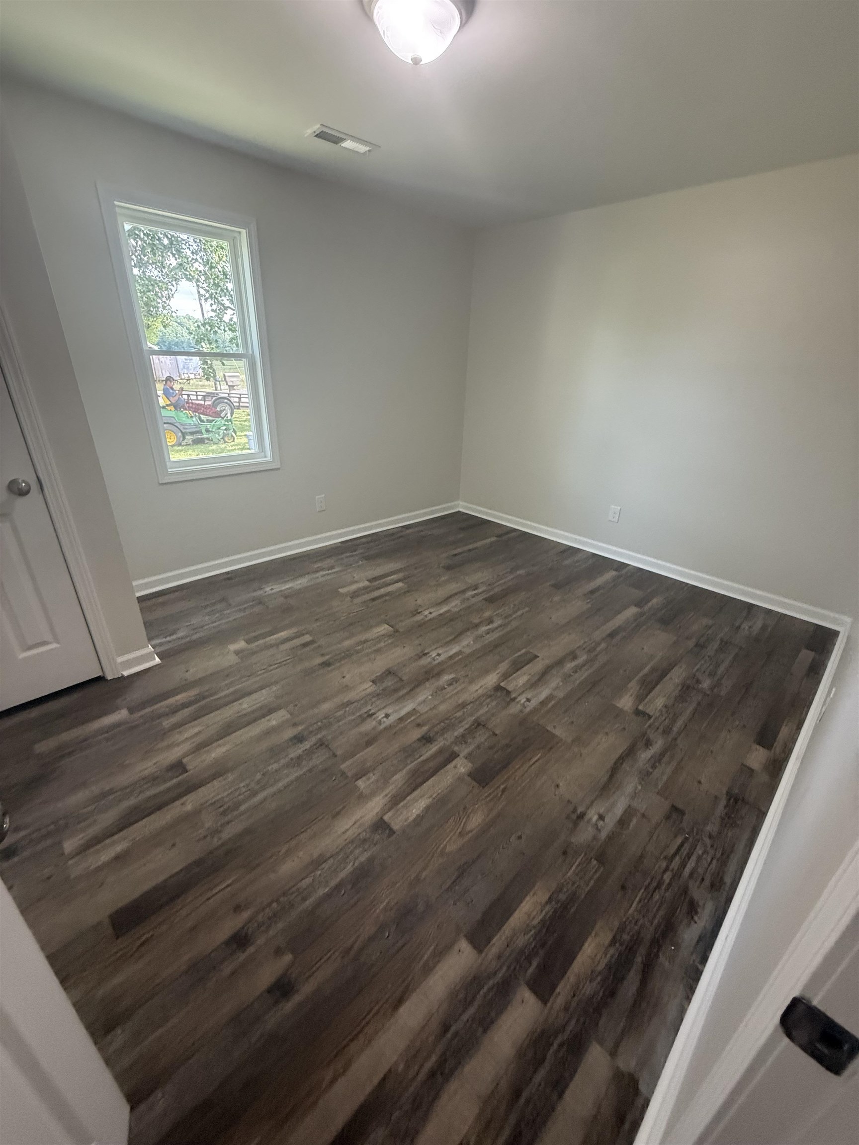 170 LEAPWOOD DR