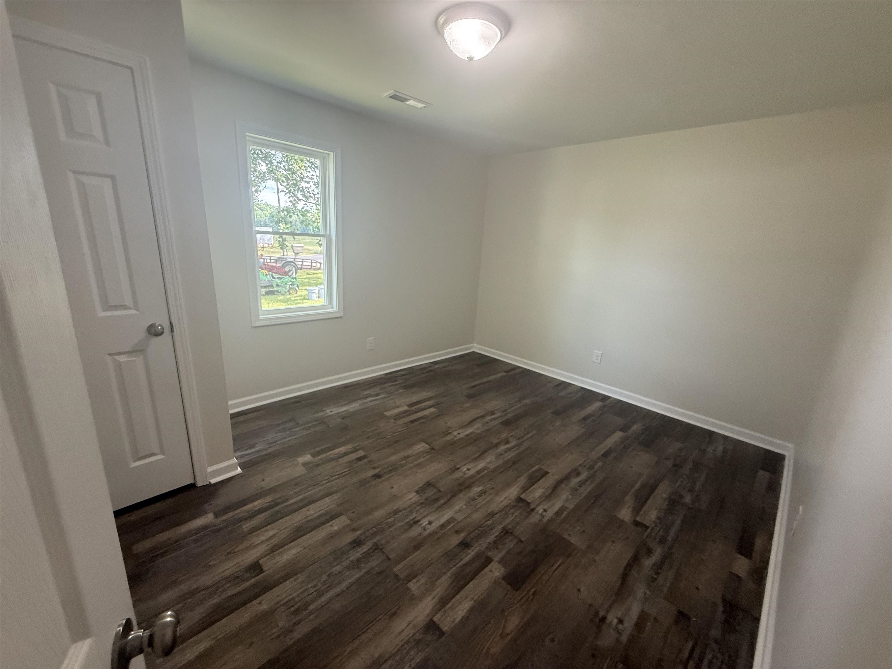 170 LEAPWOOD DR