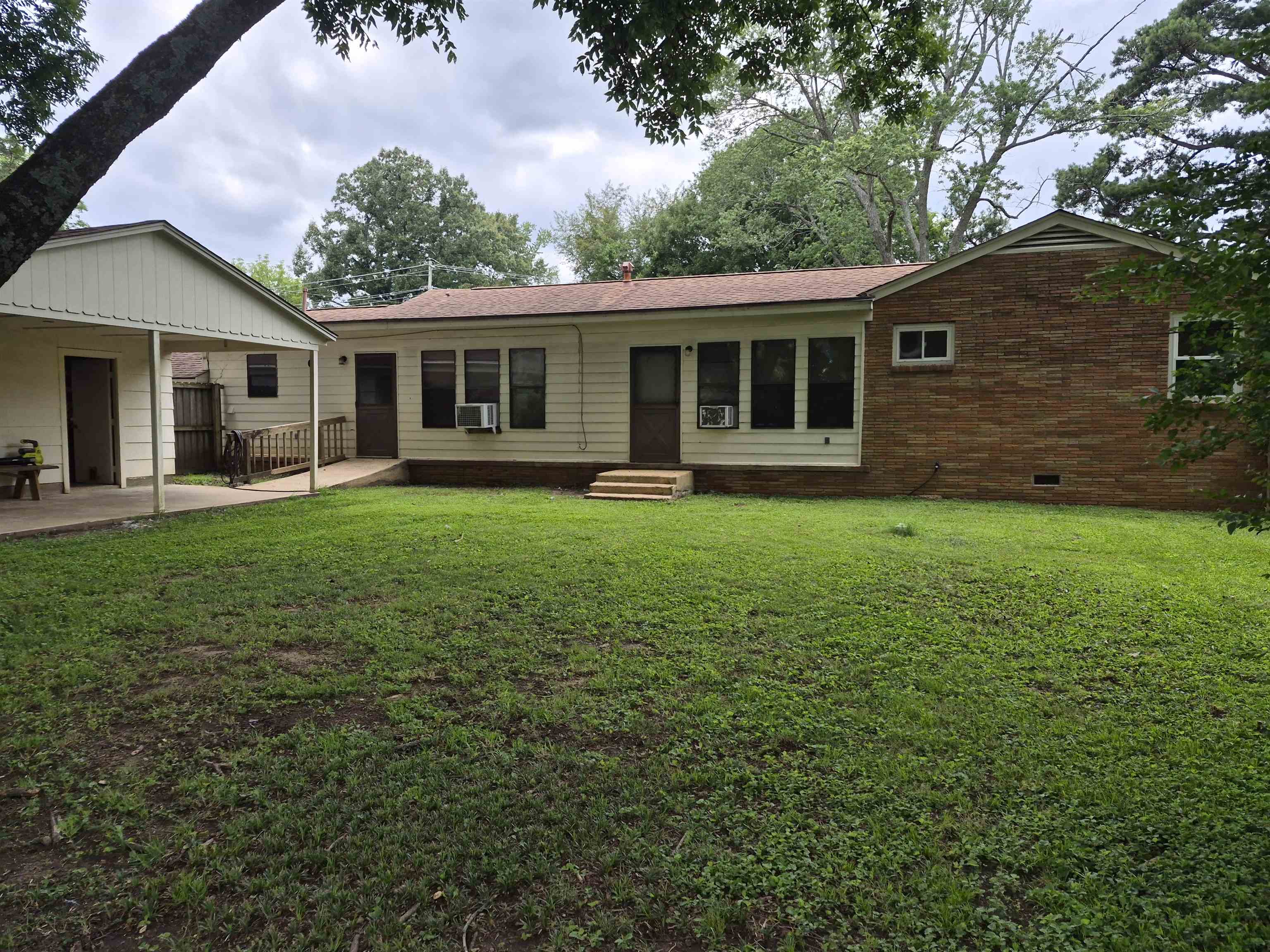 4260 BROADWAY RD