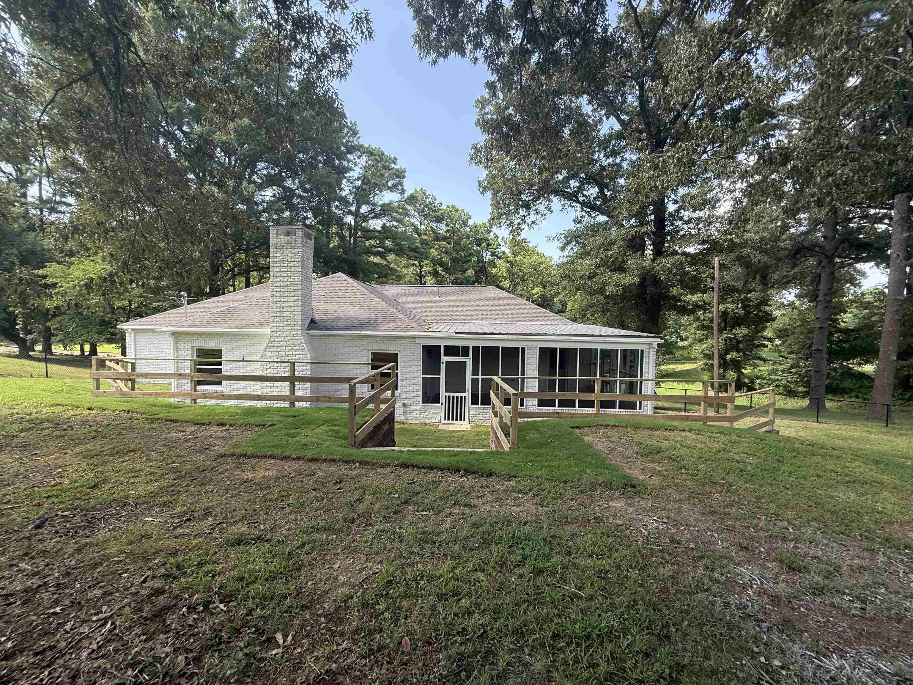 1835 PLEASANT GROVE RD