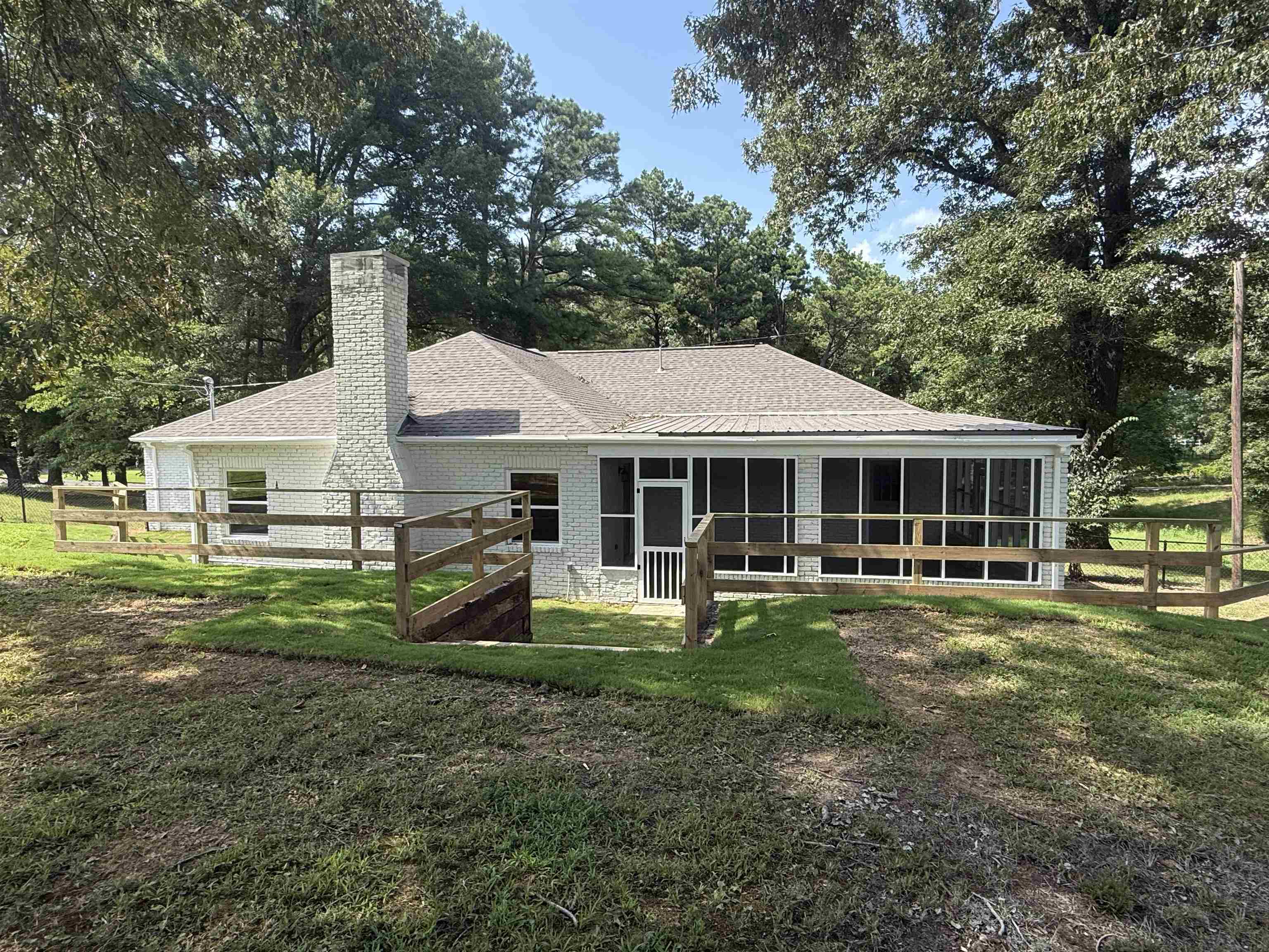 1835 PLEASANT GROVE RD